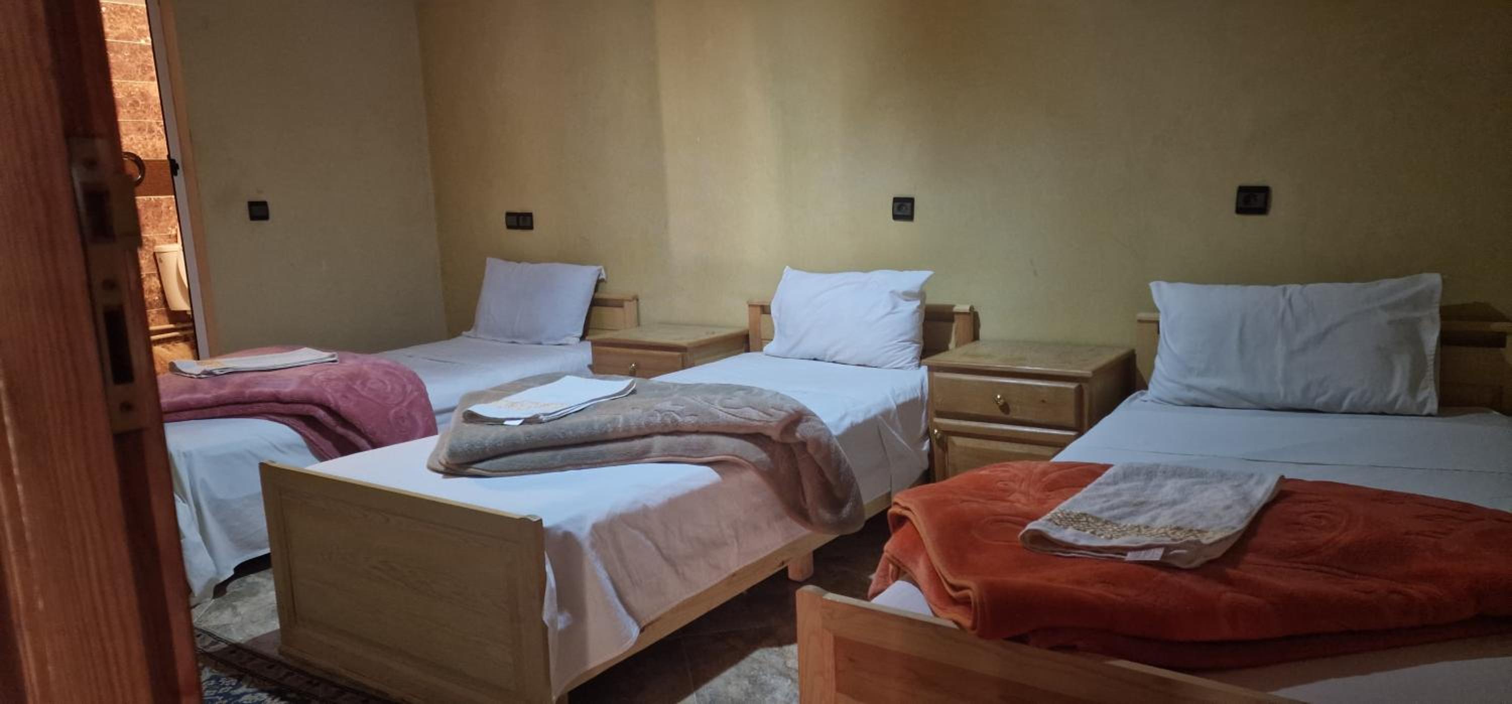 Standard Triple Room - Photo 3