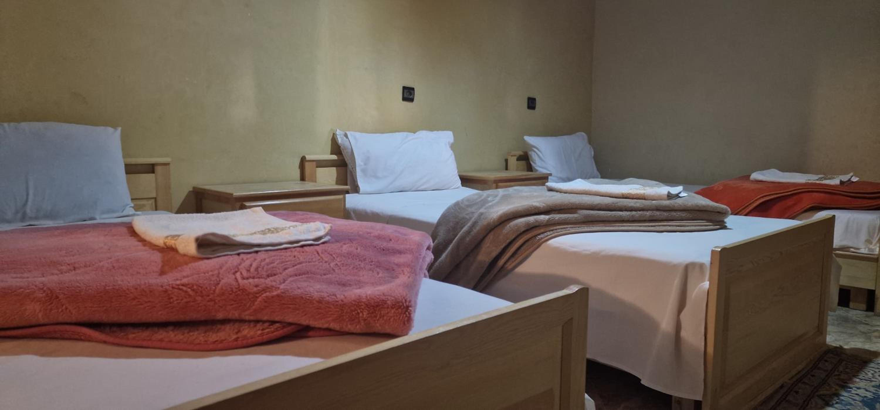 Standard Triple Room - Photo 4