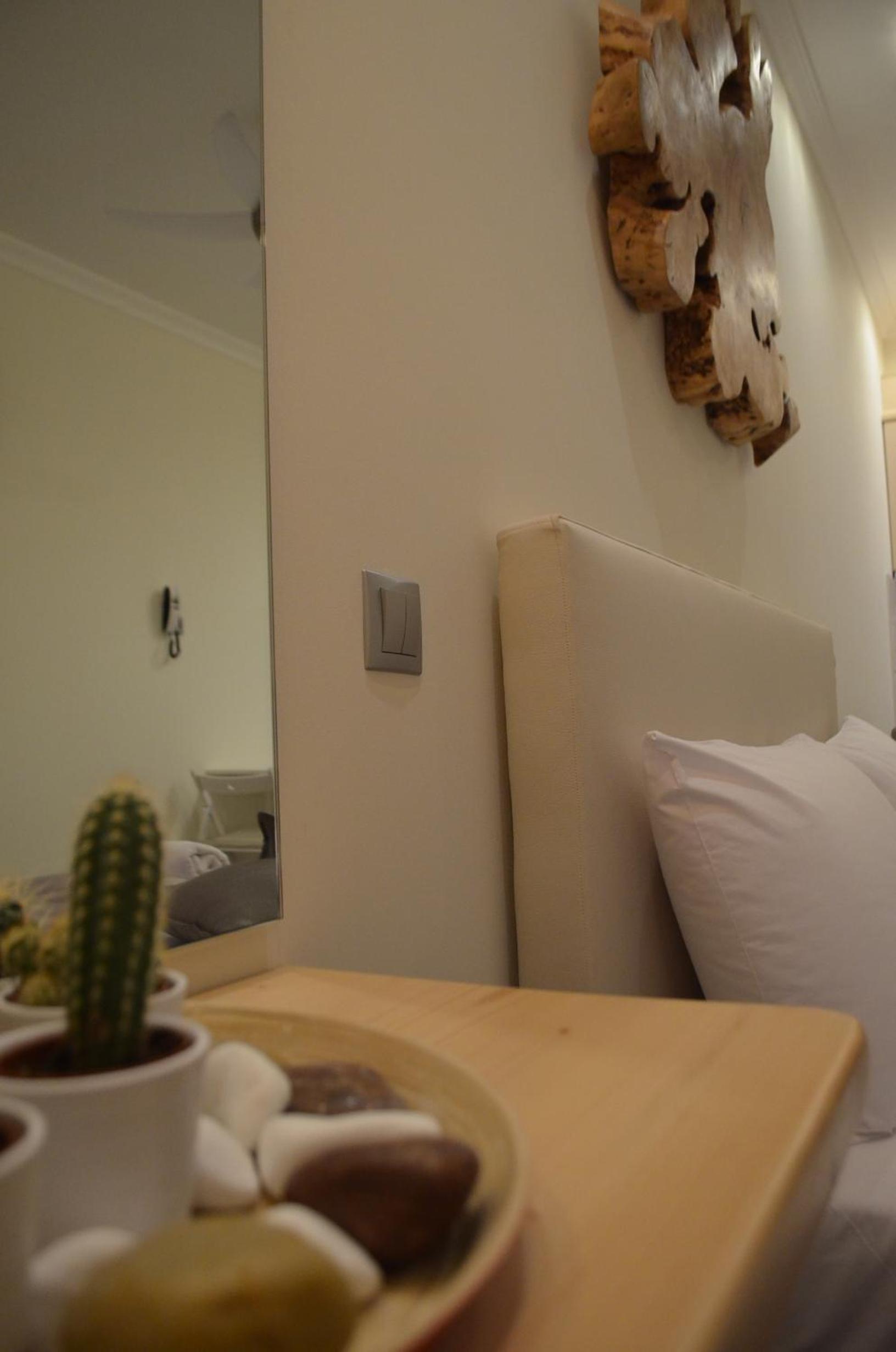 Double Room with Balcony - Photo 1
