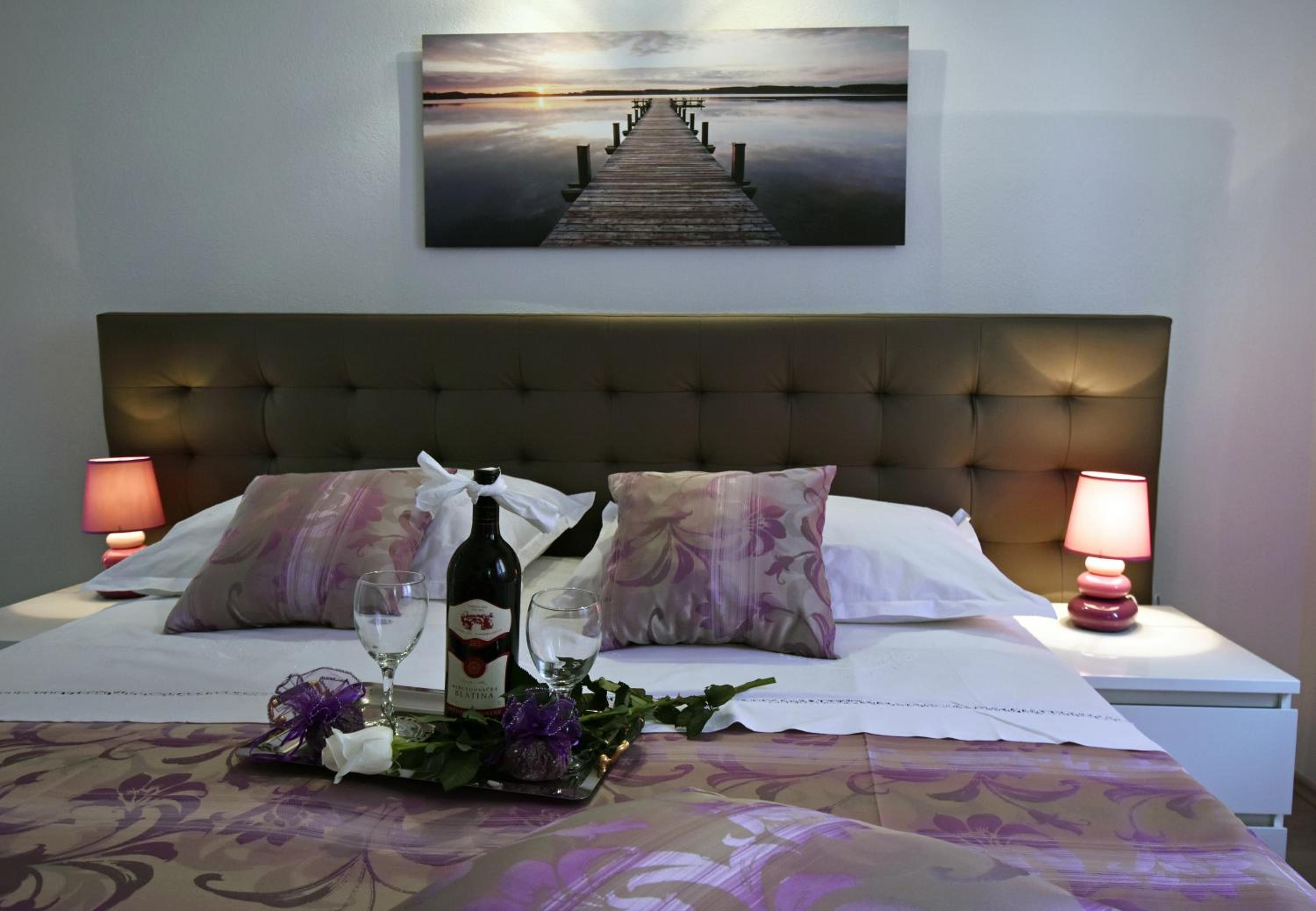 Deluxe Double Room - Photo 7