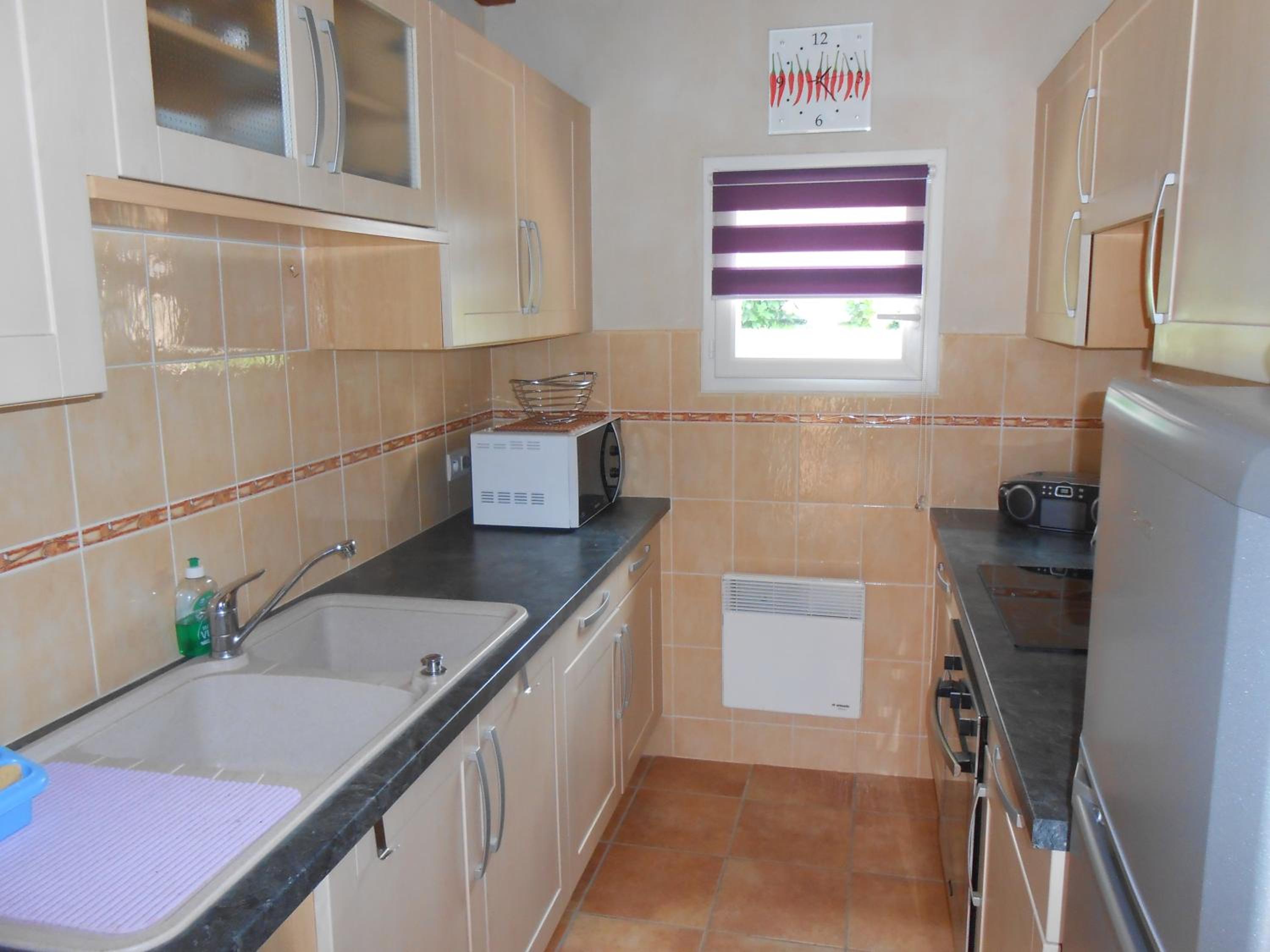 Three-Bedroom House photo 3