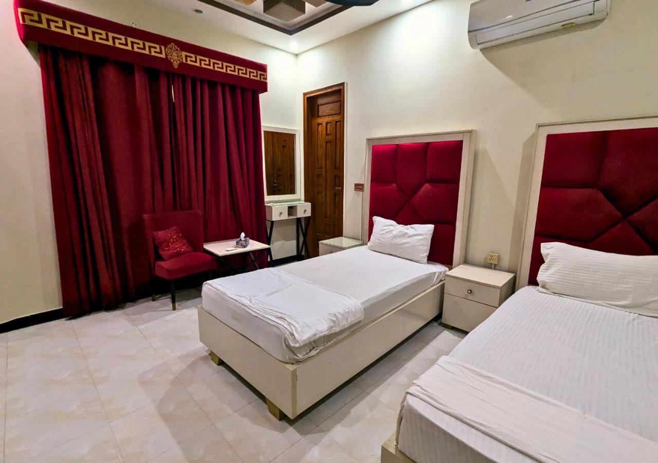 Deluxe Twin Room photo 2