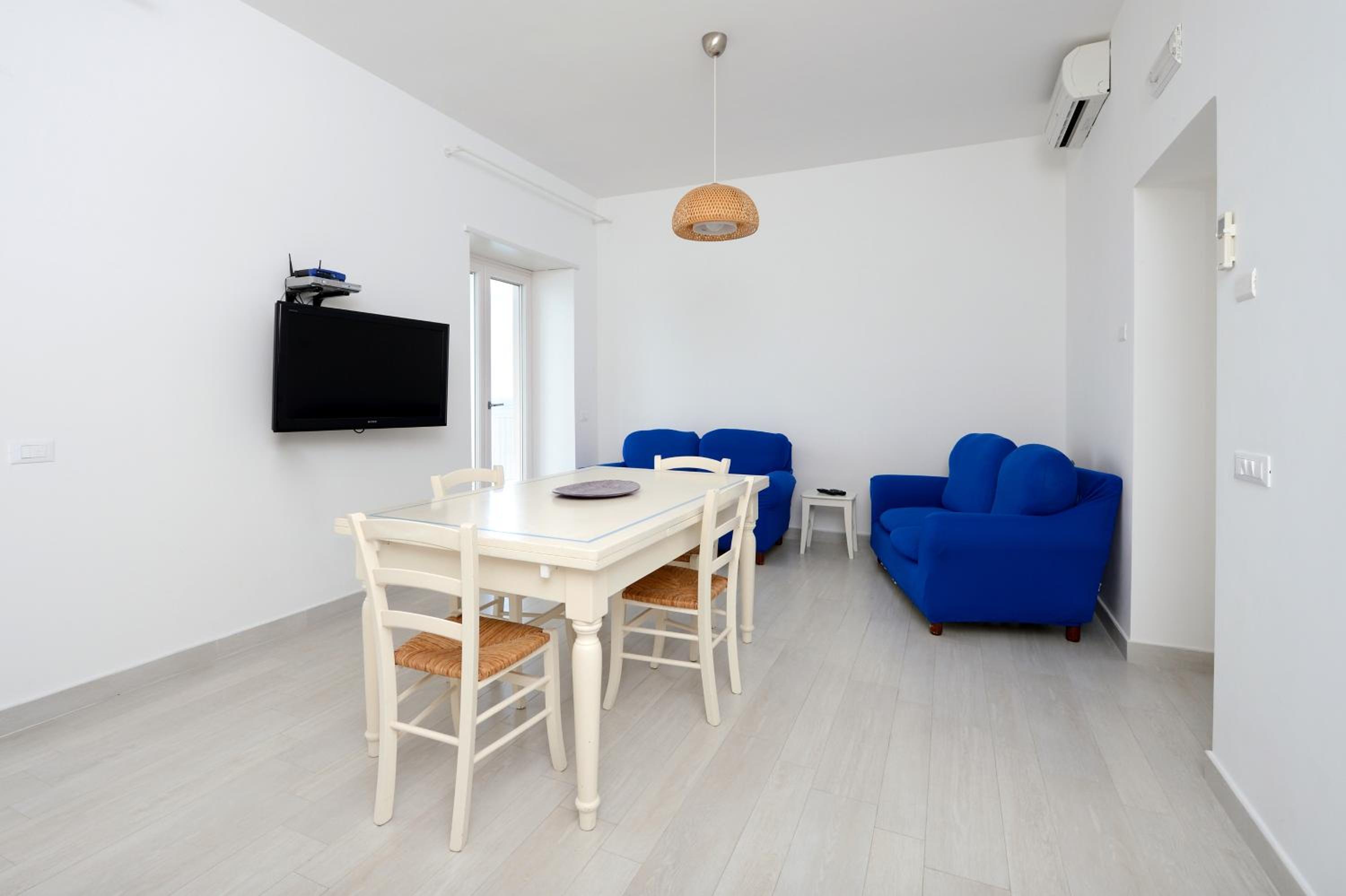 Two-Bedroom Apartment With Sea View photo 1
