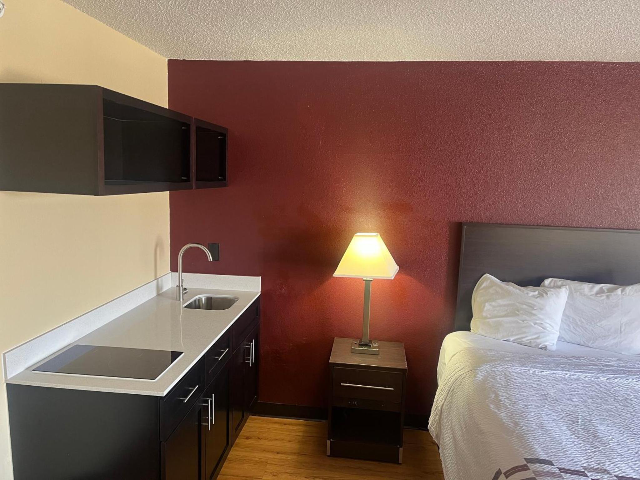 Deluxe Room with Two Double Beds with Kitchenette Non-Smoking - Photo 2