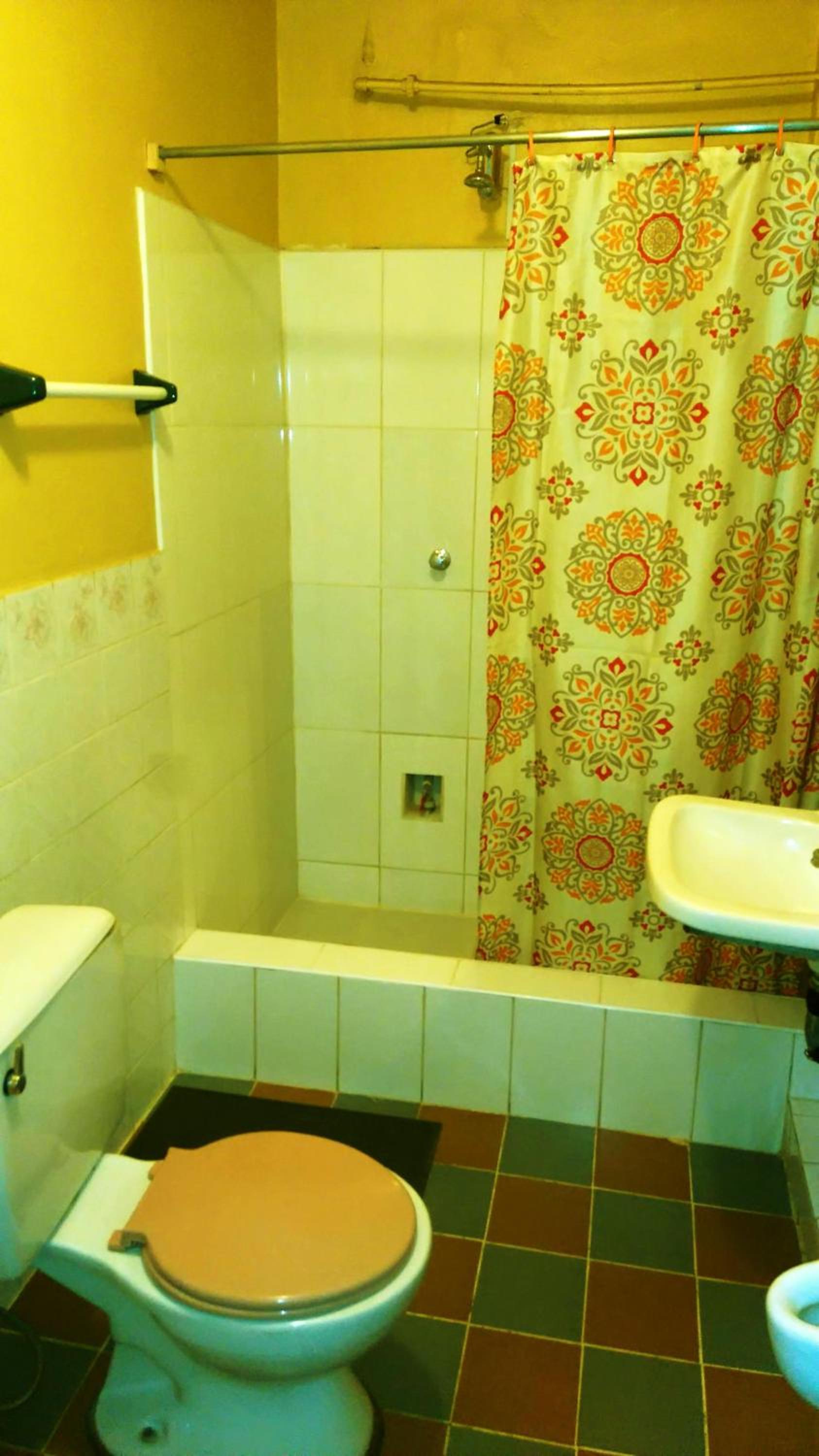 Twin Room with Shared Bathroom photo 2