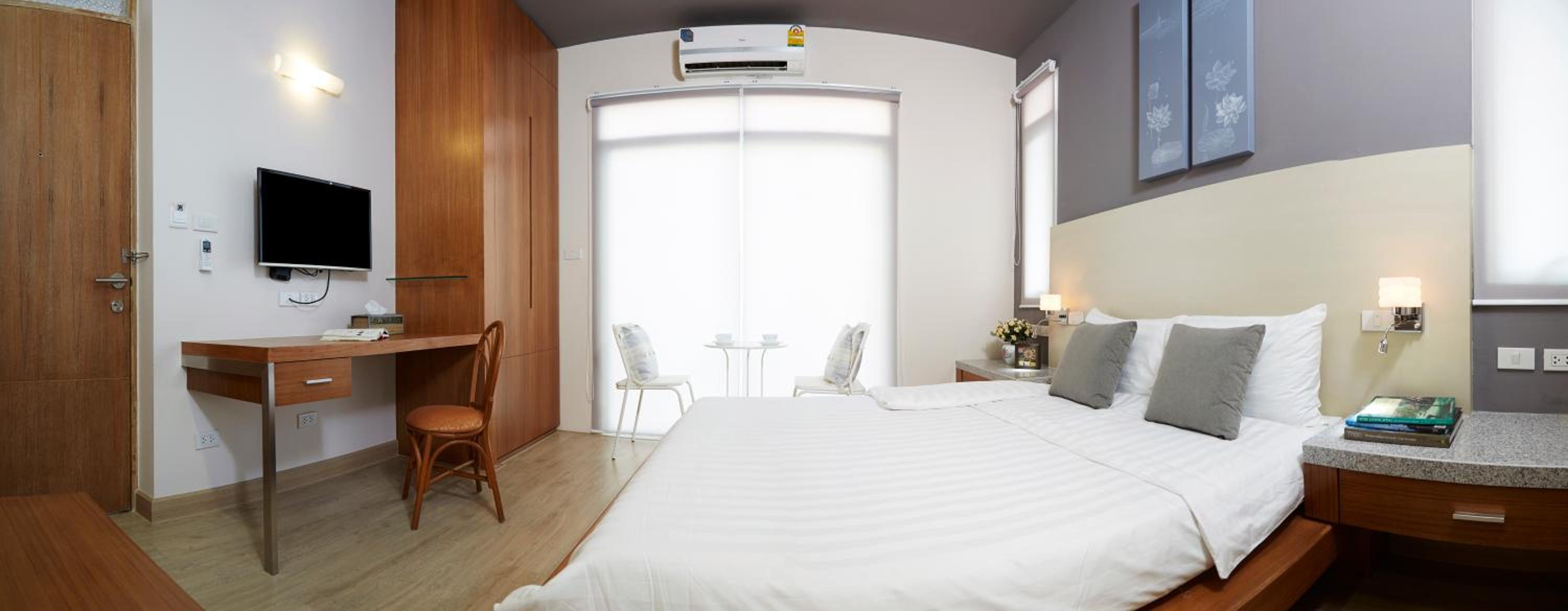 Queen Room with Balcony