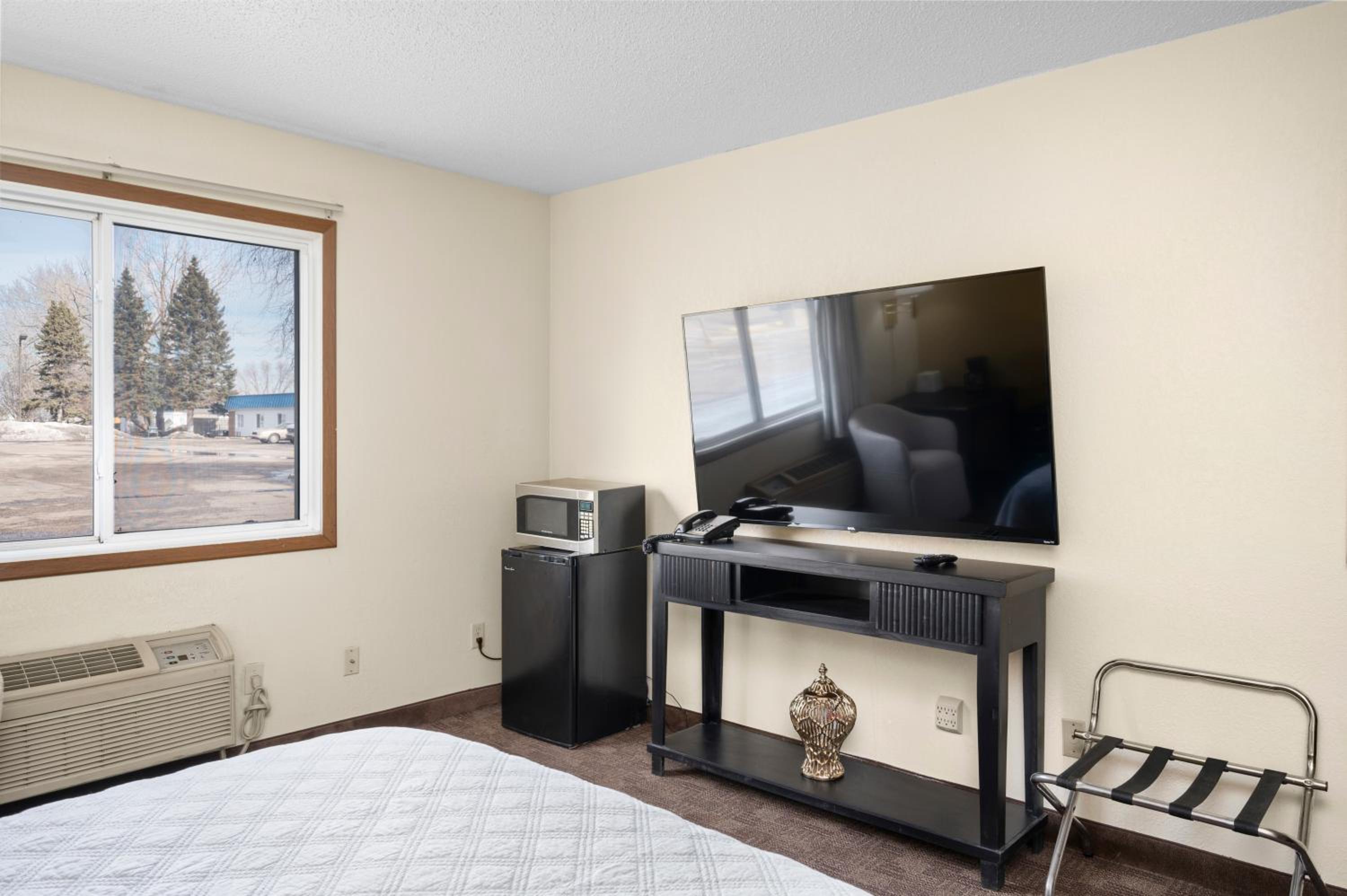 Deluxe Room (2 Adults + 1 Child) photo 2