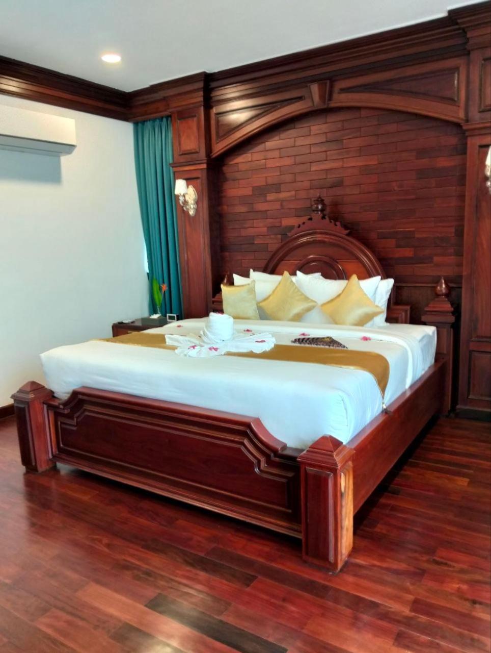 Executive Suite photo 1