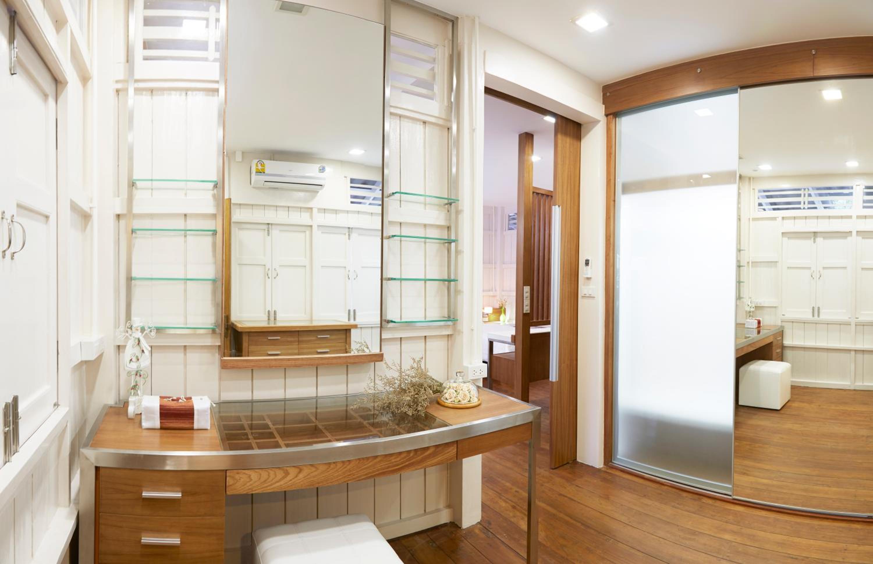 Twin Room with Balcony photo 2