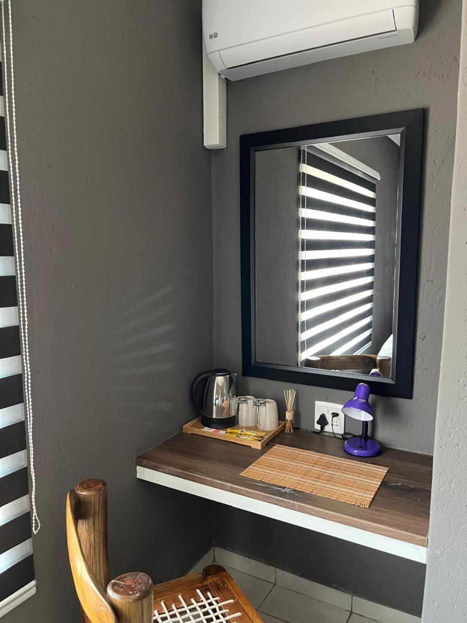 Deluxe Double or Twin Room photo 3