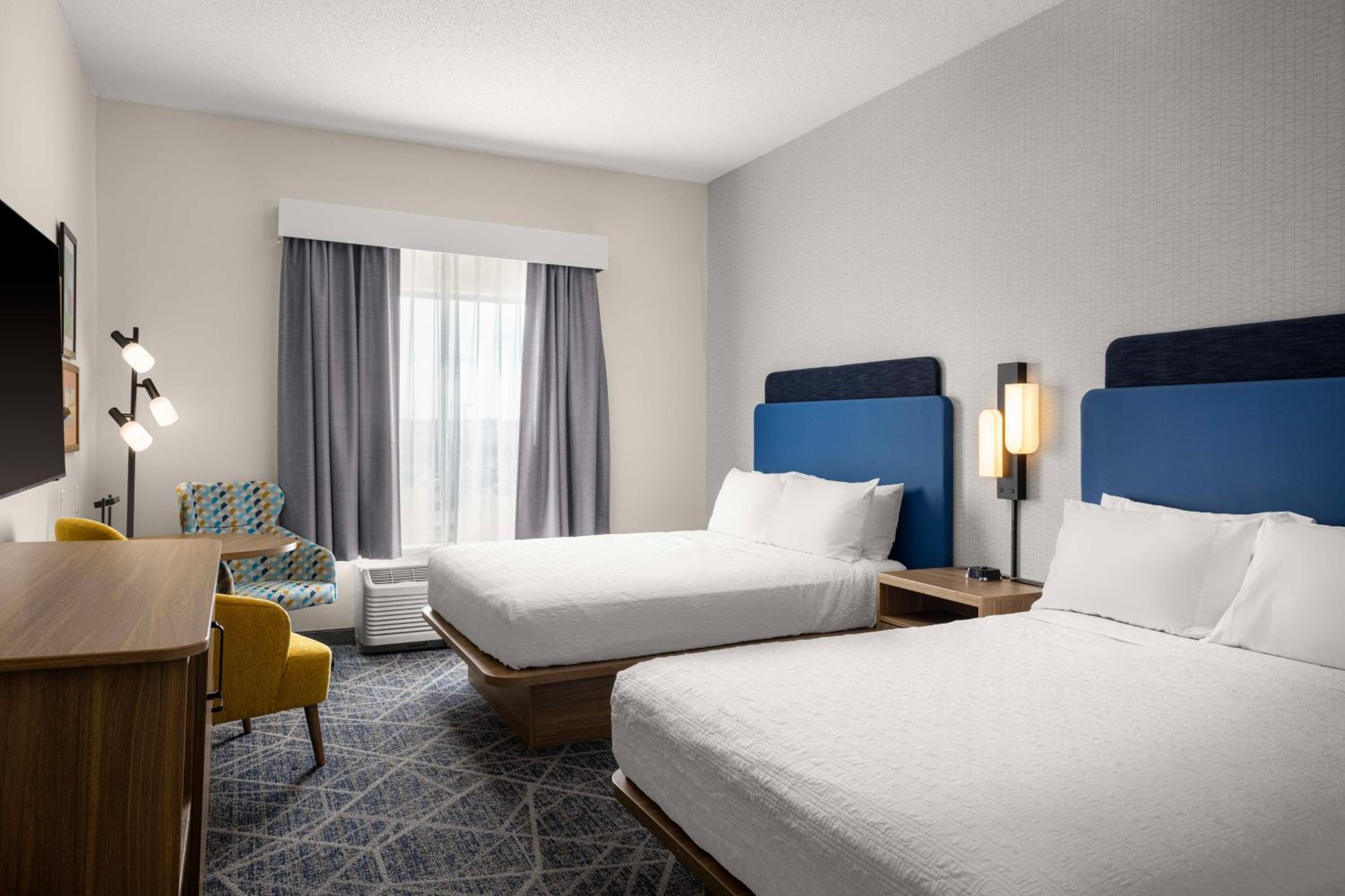 Queen Room with Two Queen Beds - Hearing Access/Non-Smoking - Photo 1