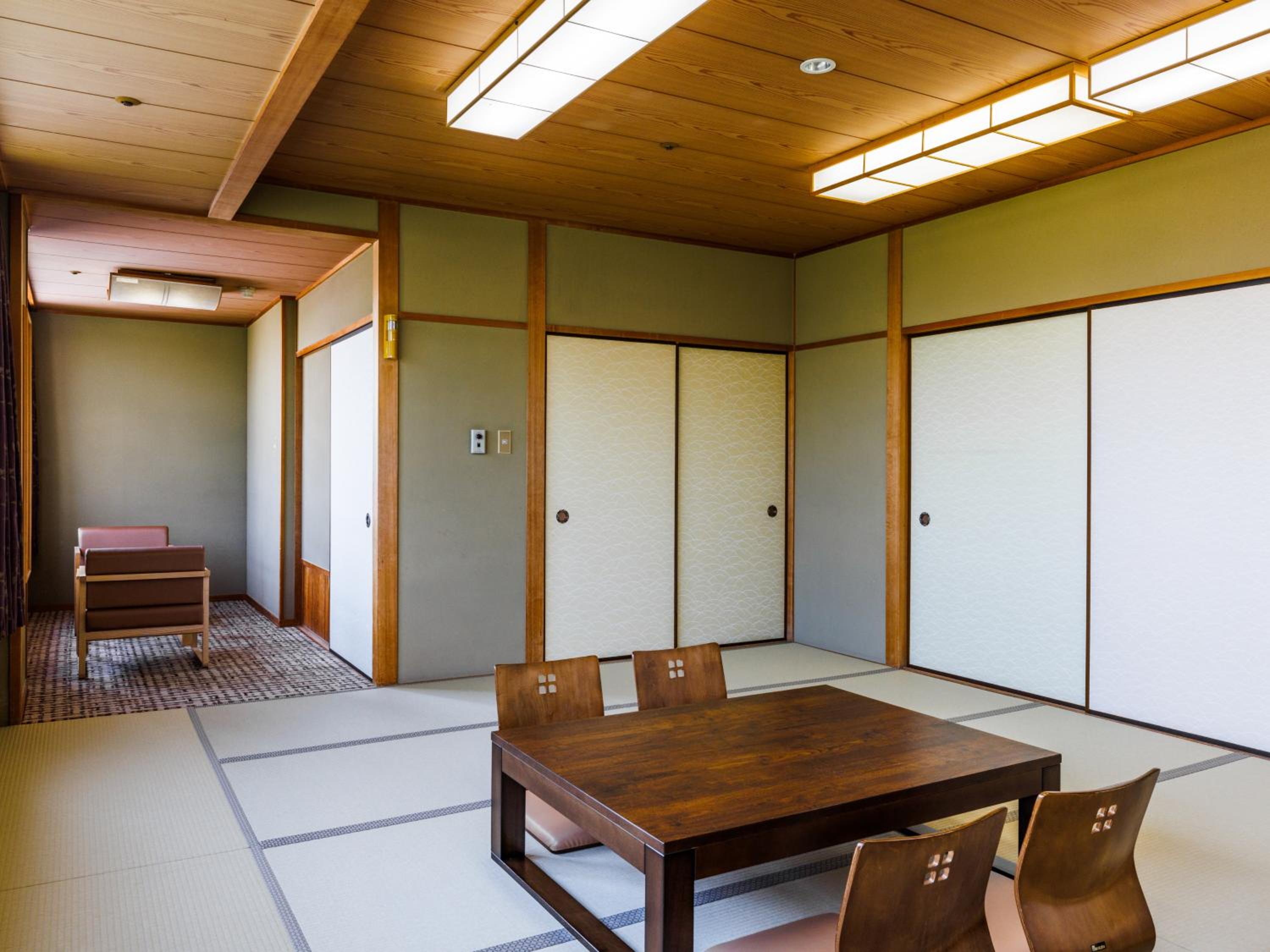 Japanese Style Room with 15 Tatami (MAX 7 Adults) photo 3