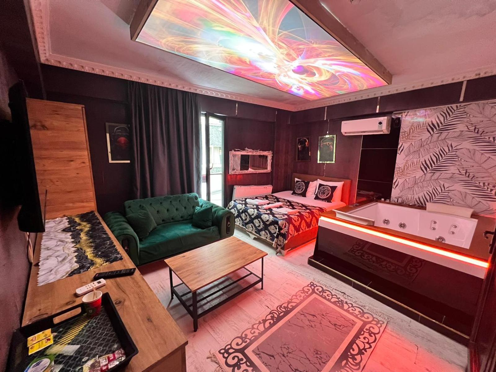 Deluxe Double Room with Bath photo 1