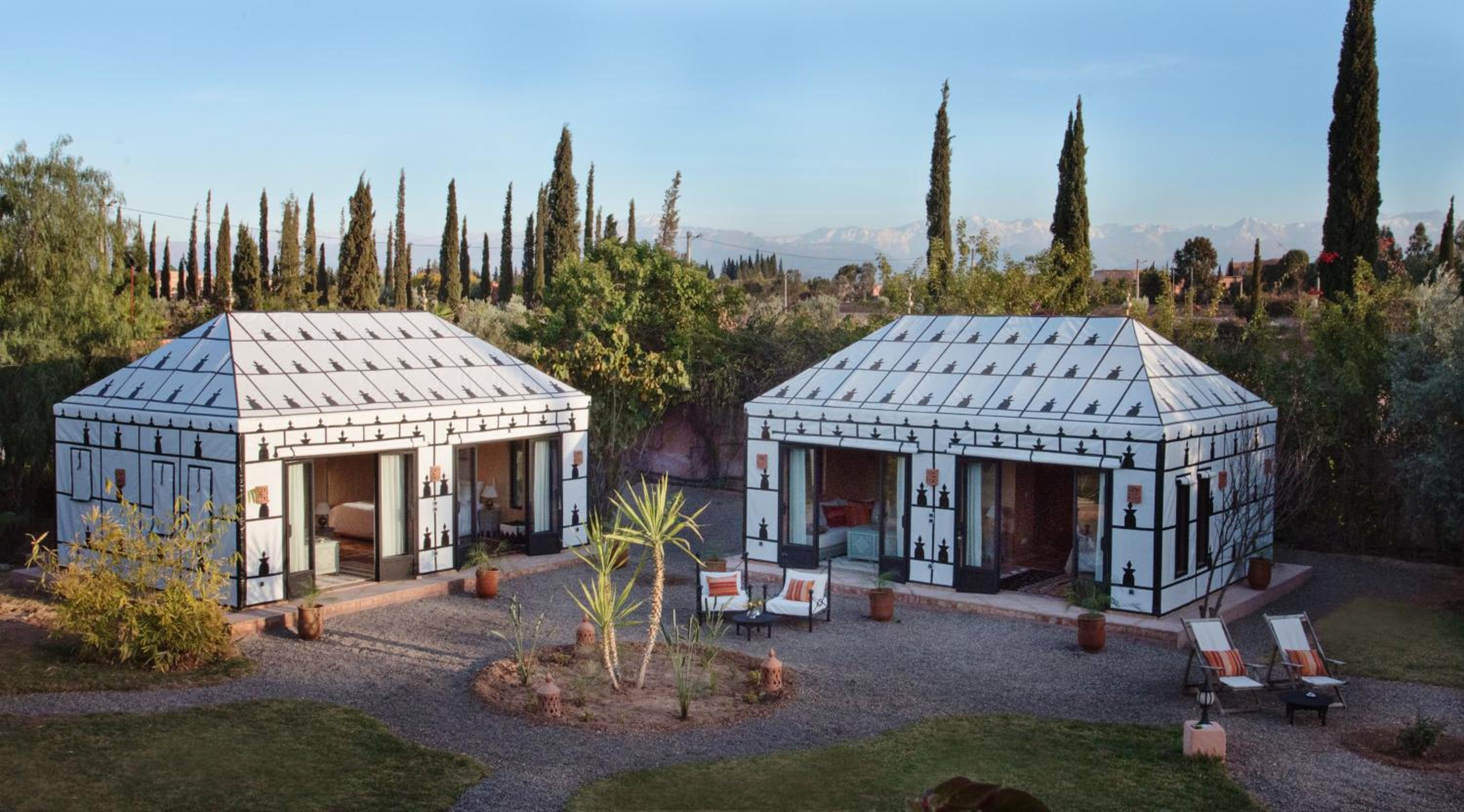 Deluxe Bungalow with Garden View photo 2