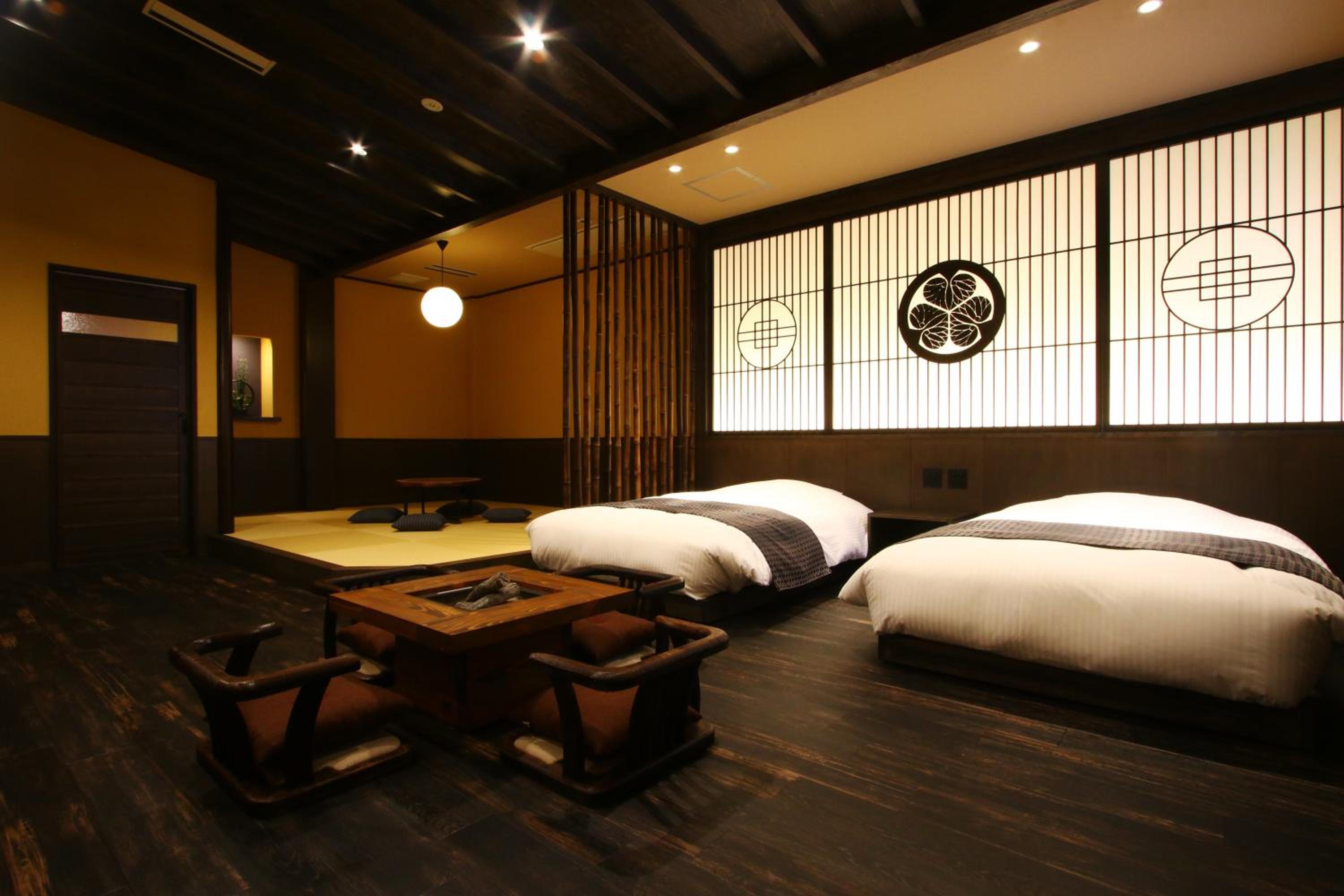 Quadruple Room with Private Bathroom photo 2