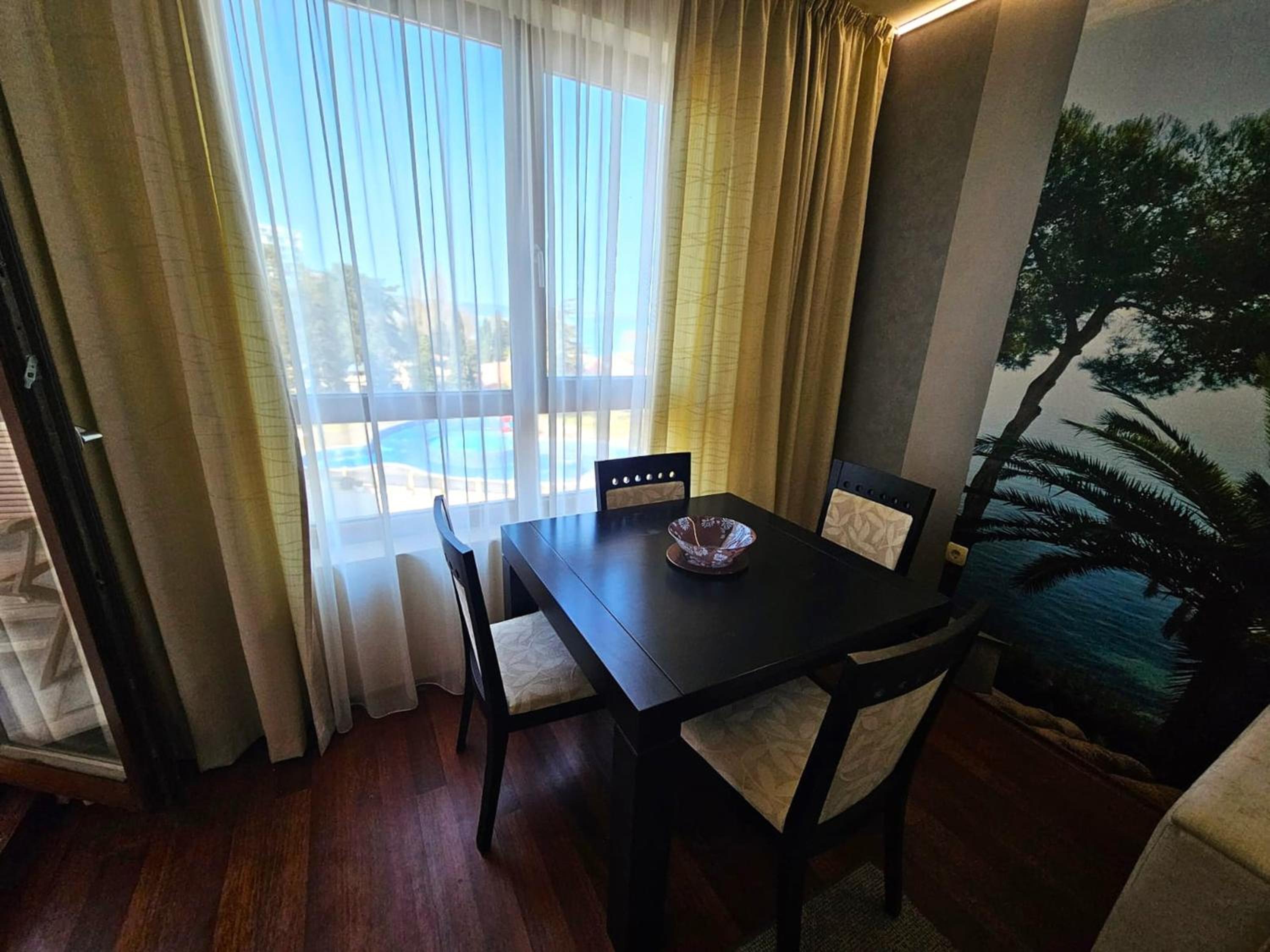 One-Bedroom Apartment with Sea View and Terrace photo 1