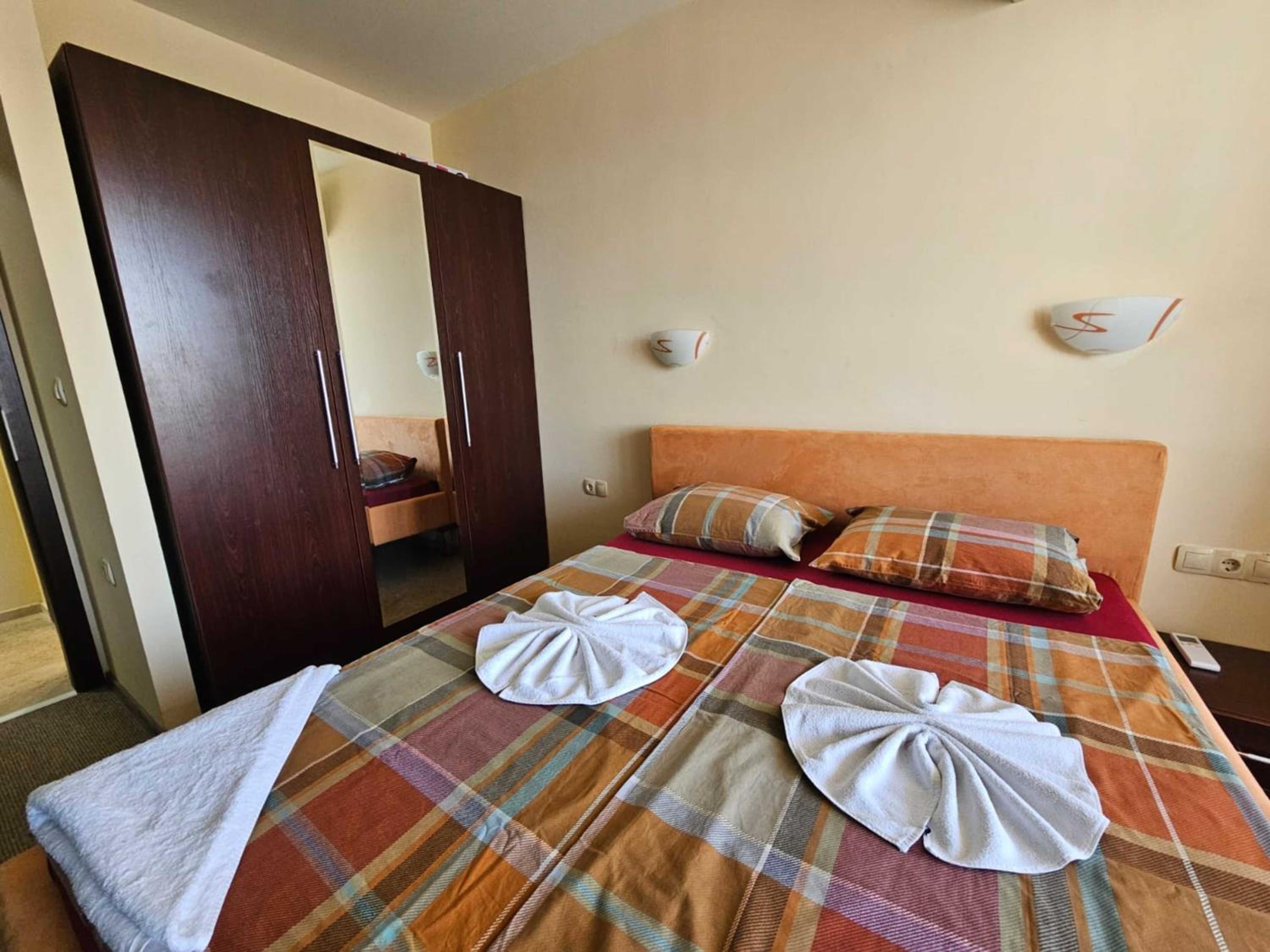One-Bedroom Apartment with Sea View and Terrace photo 2