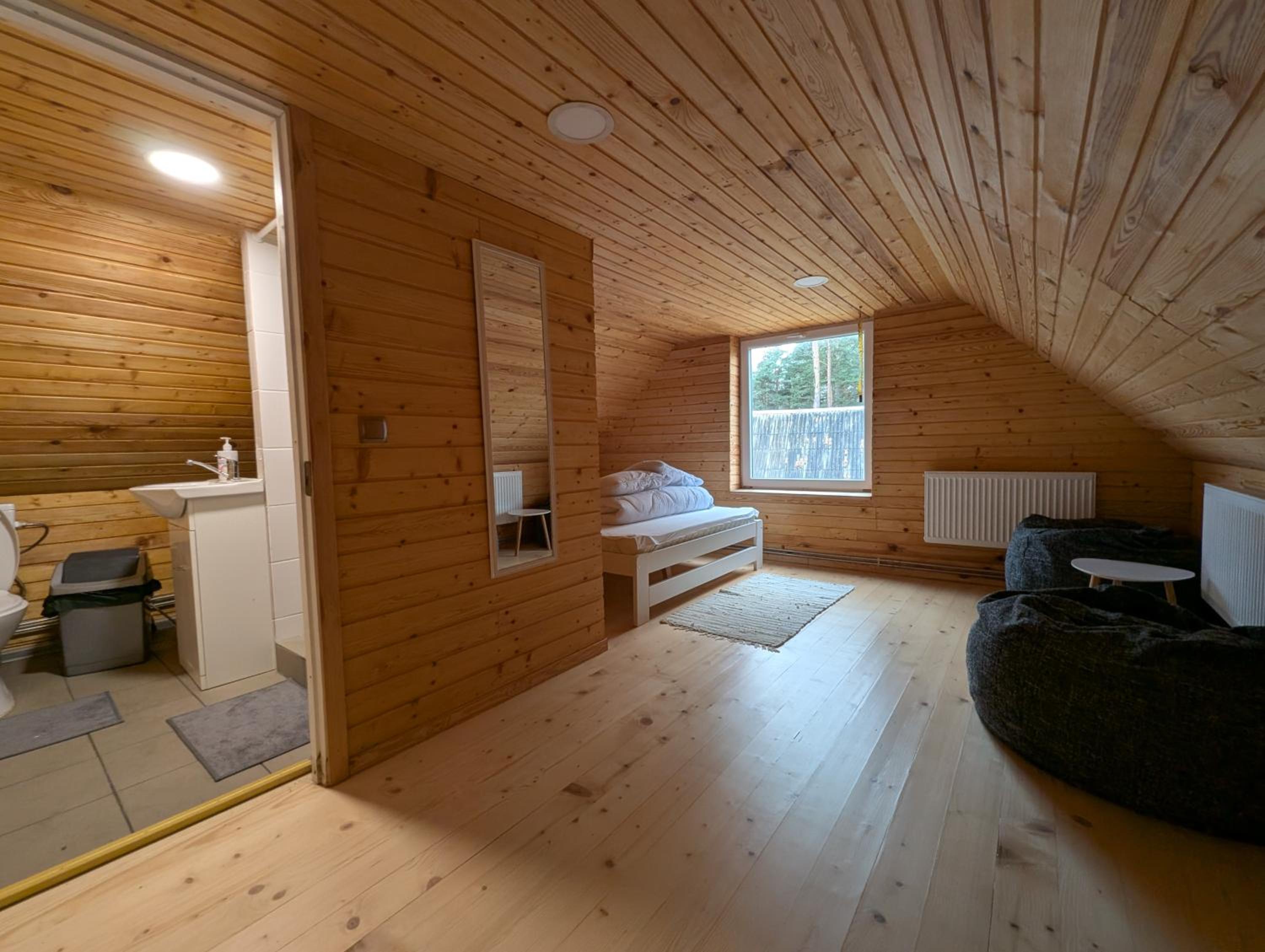 Mixed Dormitory Room