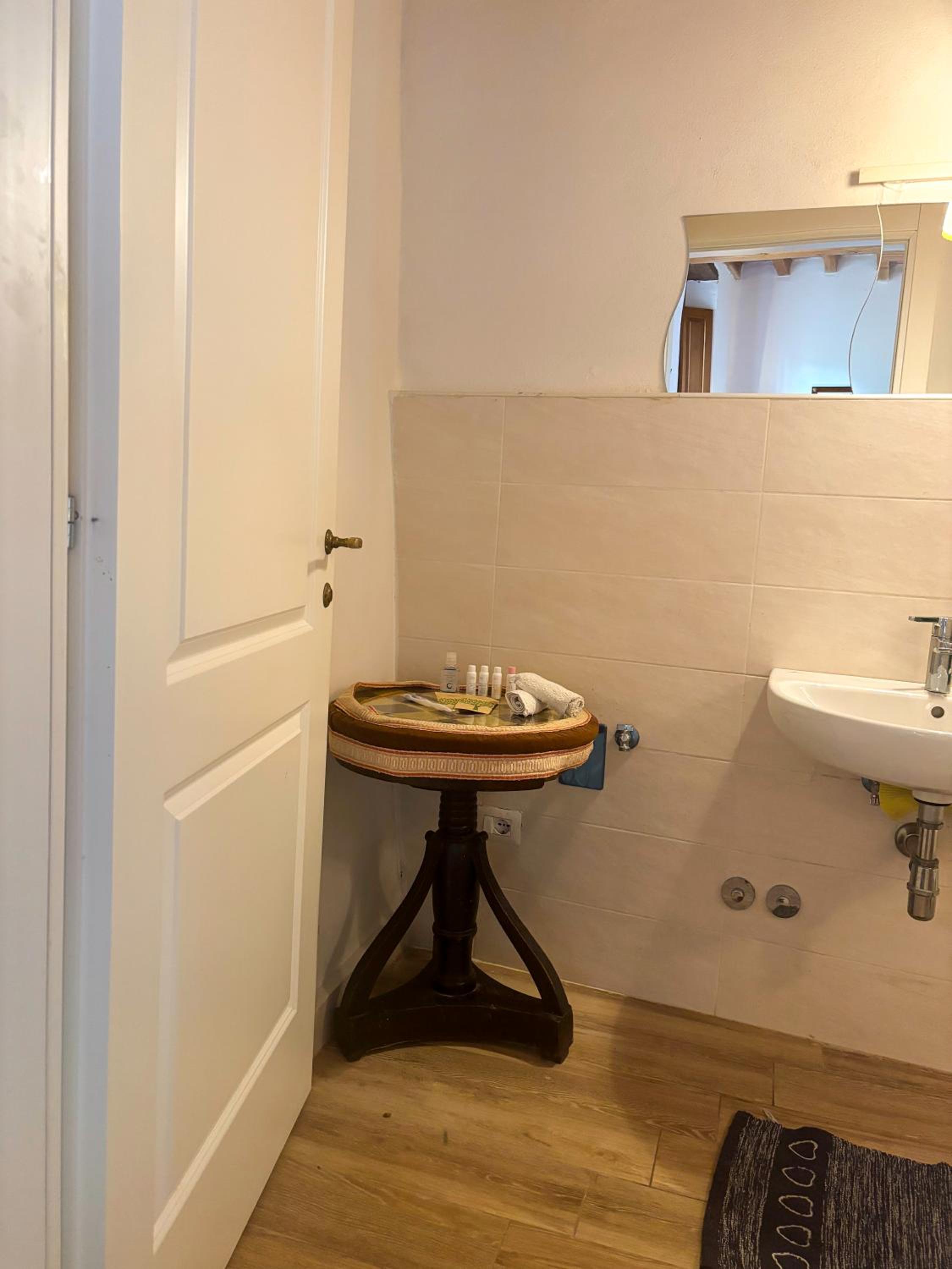 Triple Room with Private Bathroom photo 2