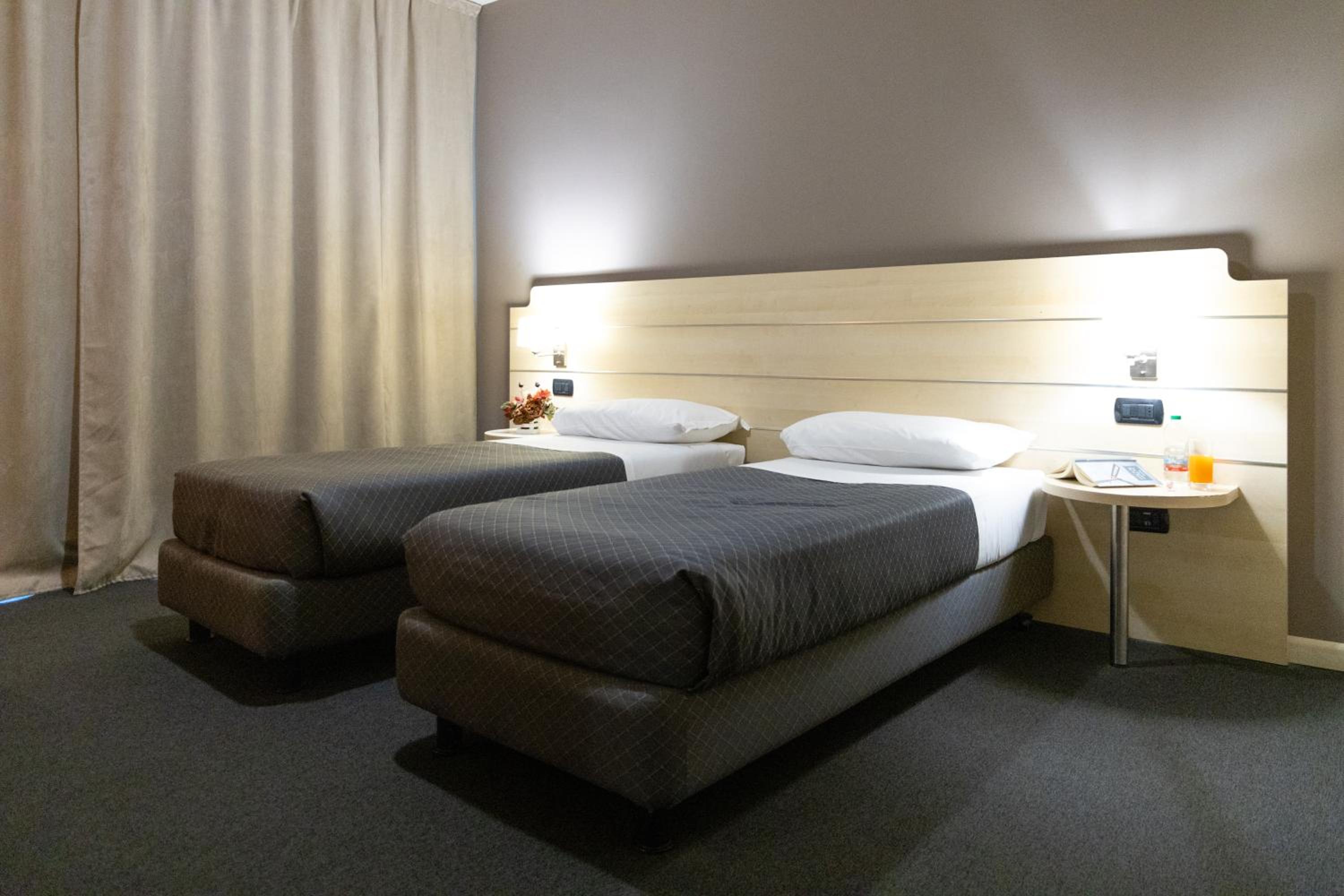 Twin Room photo 2