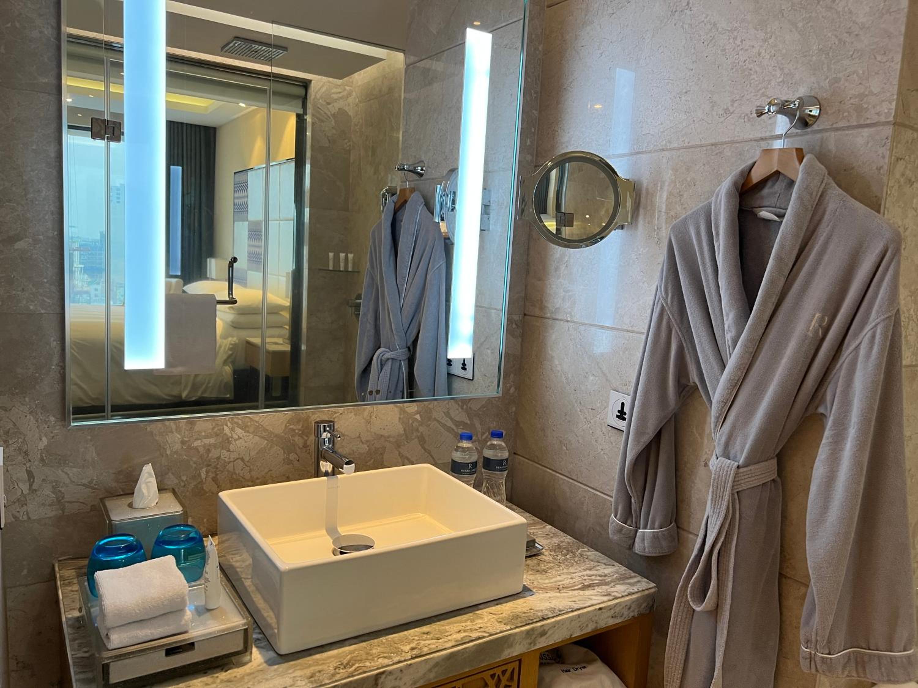 Deluxe Twin, Guest room, 2 Twin/Single Bed(s) - Photo 1