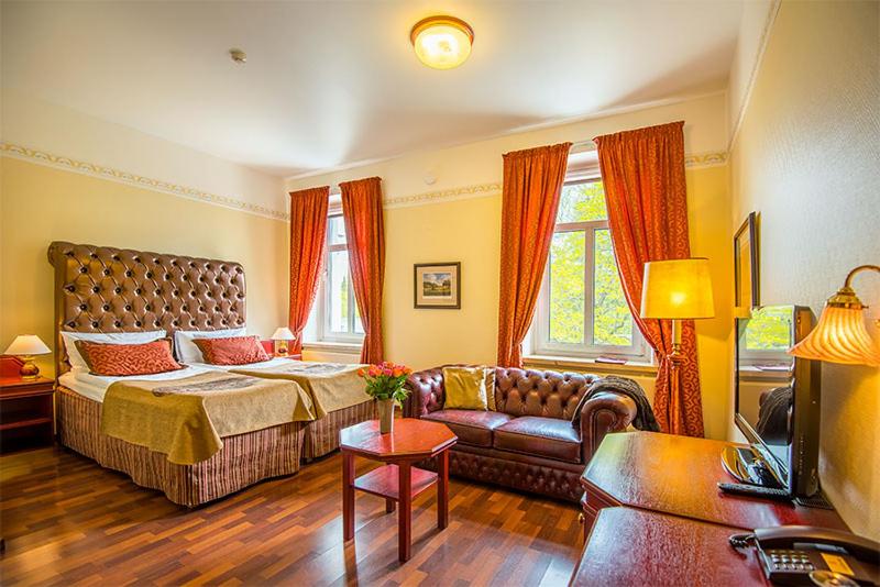 Double Room with Extra Bed - Photo 3
