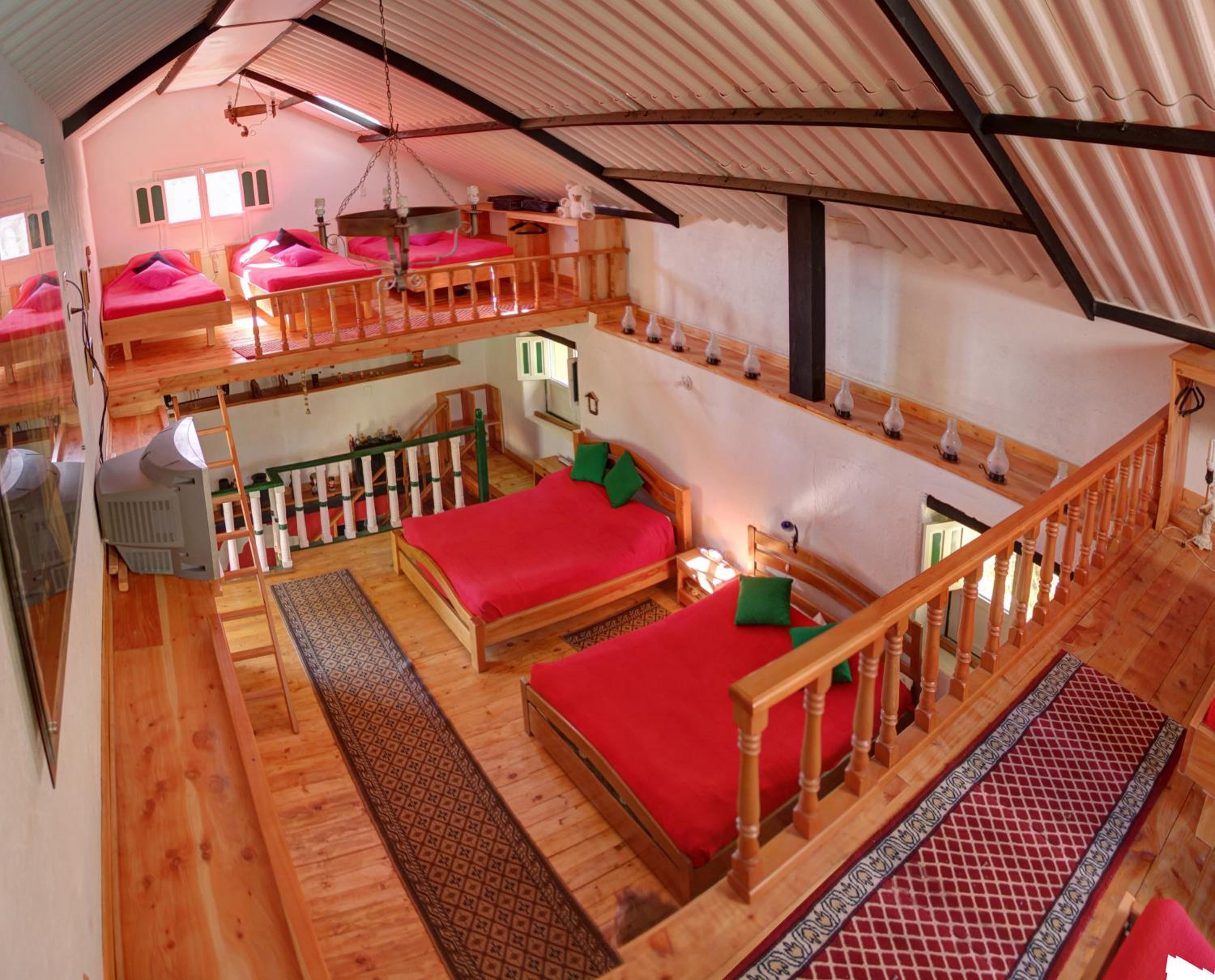 Deluxe Family Room photo 1