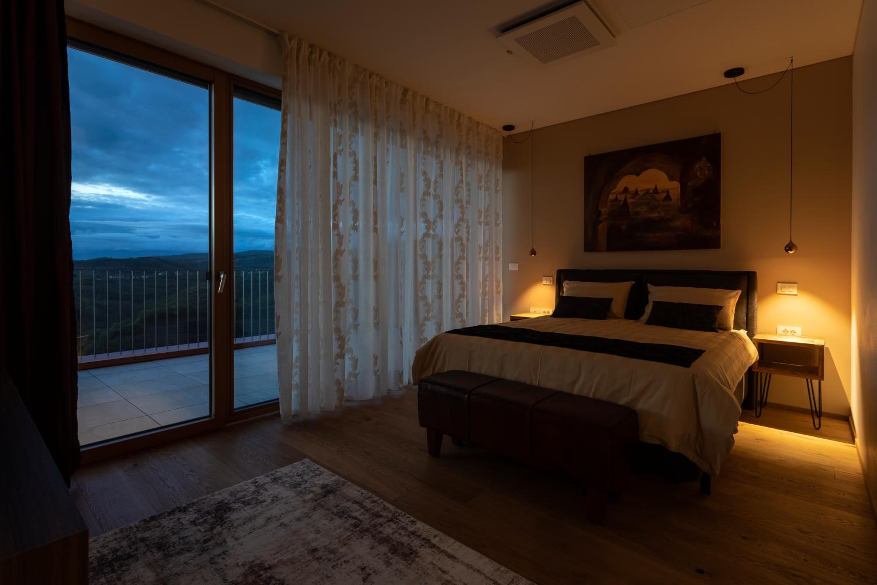 Superior King Room photo 1