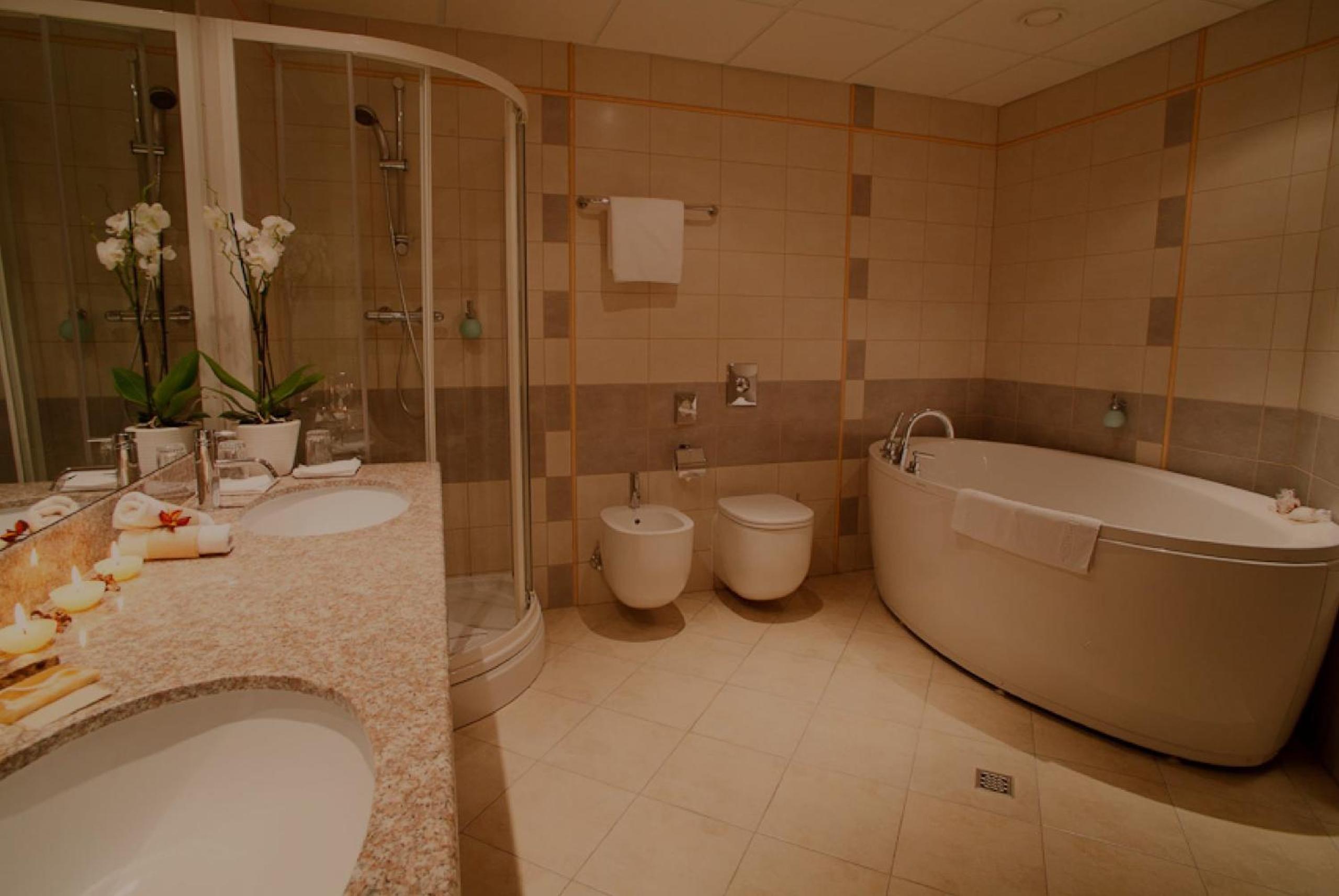 Apartment with Balcony - Photo 1