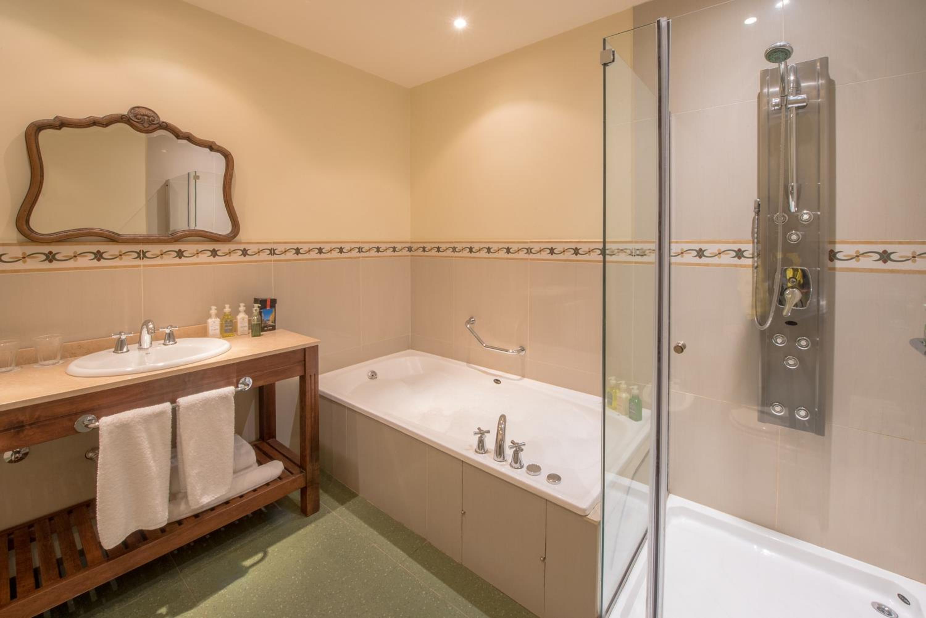 Suite photo 2
