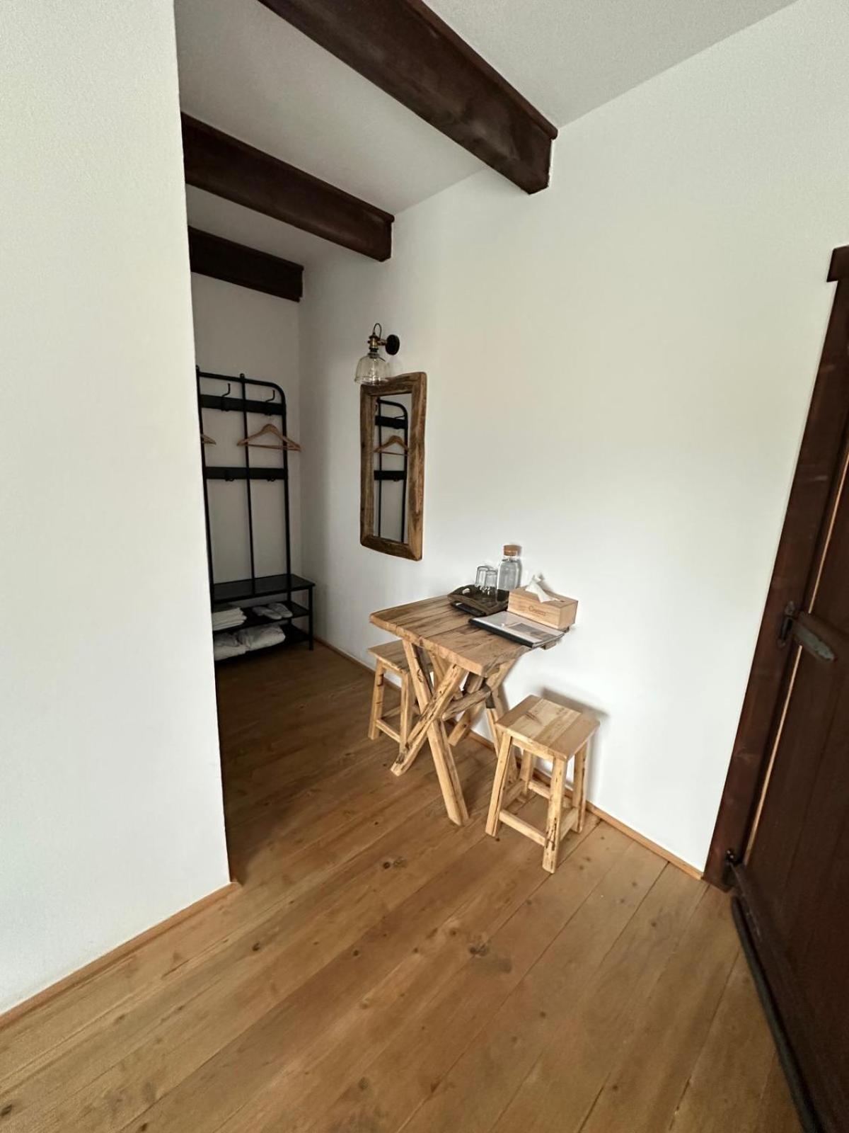 King Room with Balcony photo 3