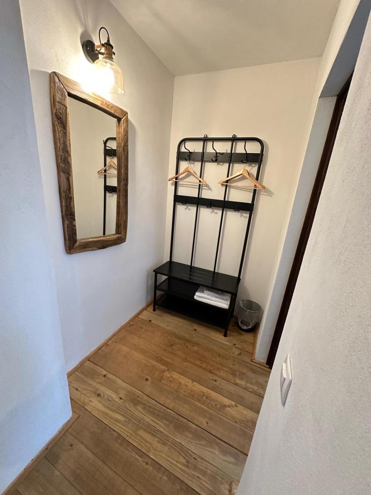 Large Double Room photo 3