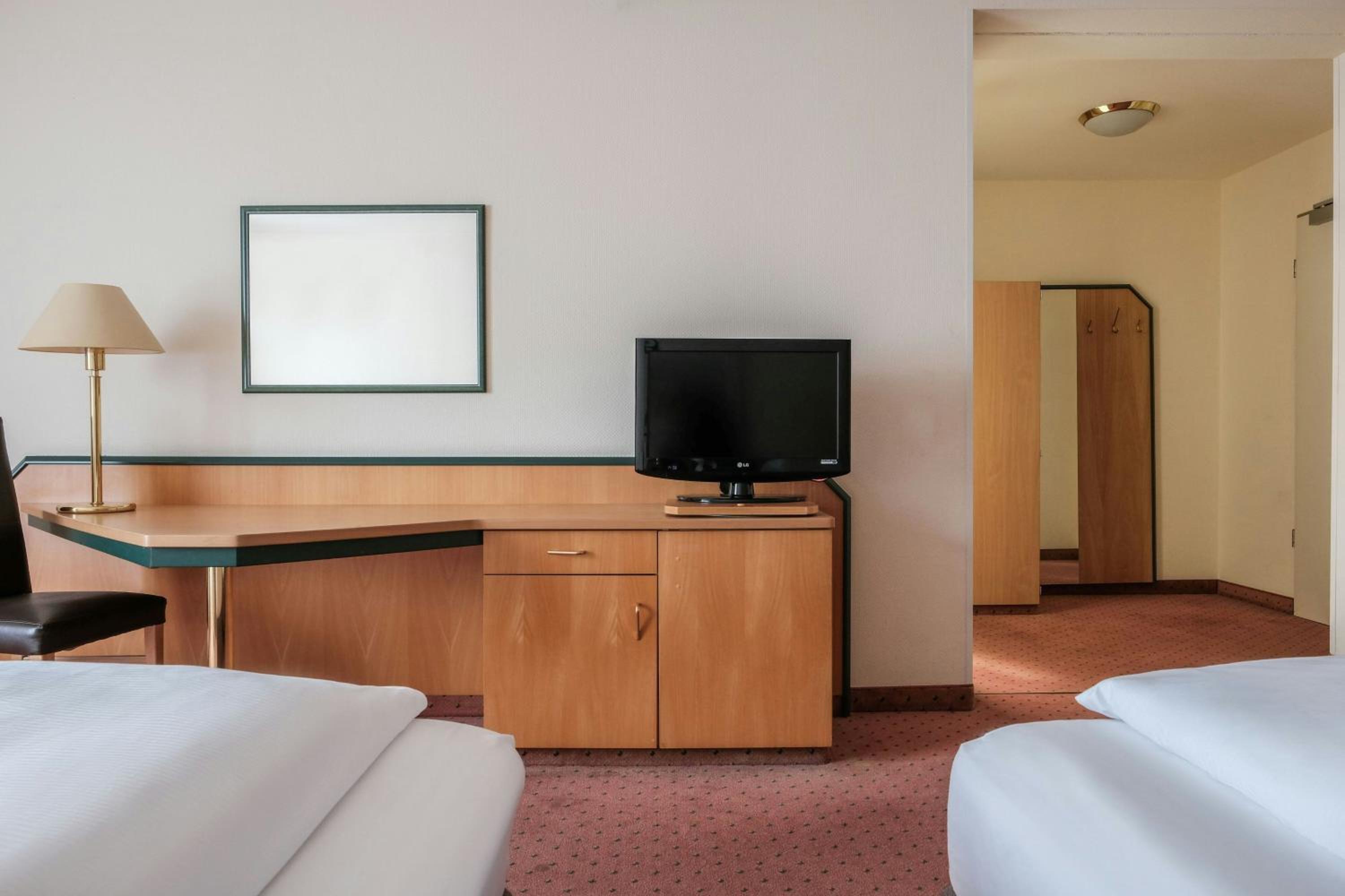 Superior Twin Room with Sofa Bed