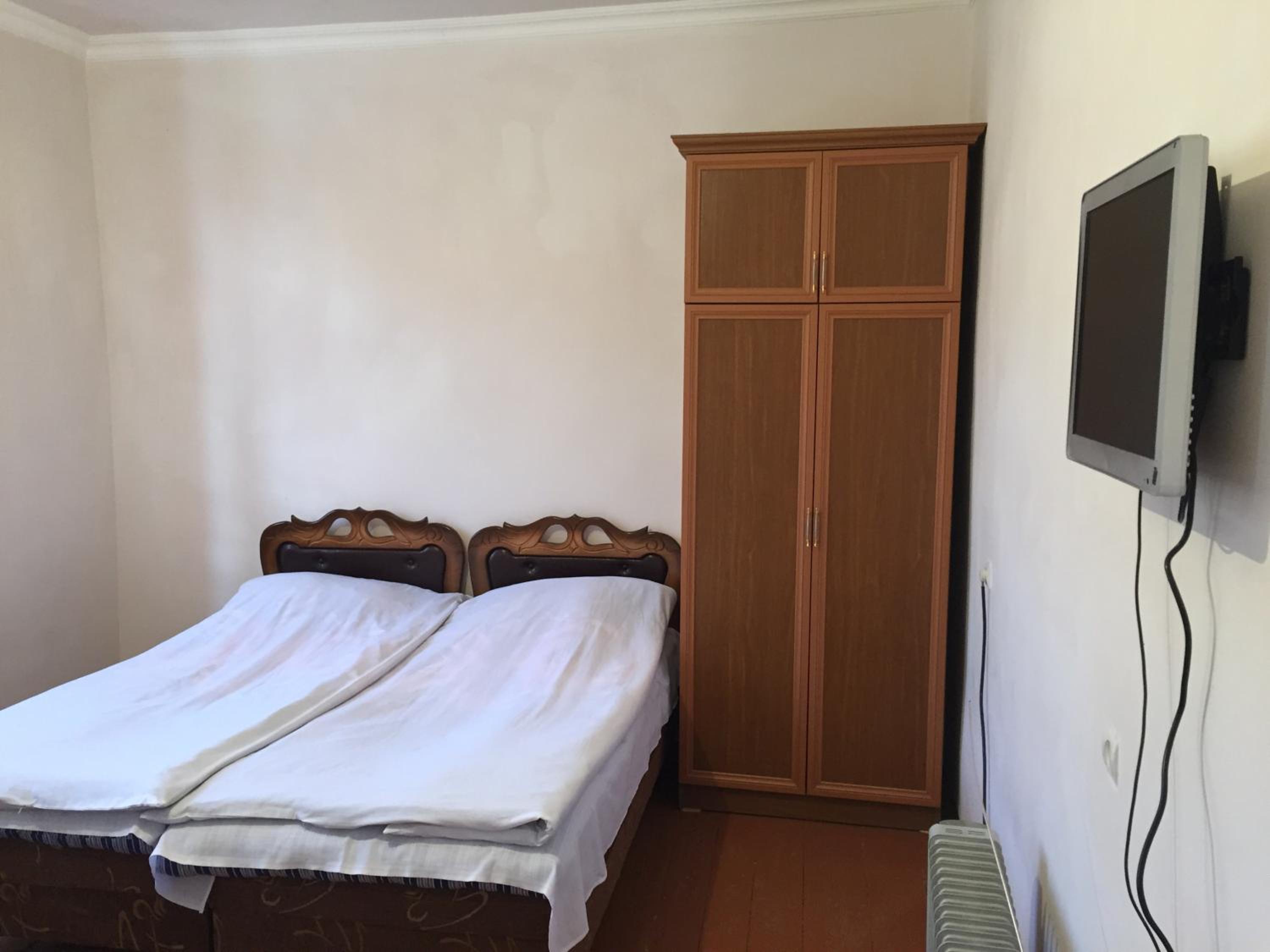 Twin Room With Private Bathroom photo 1