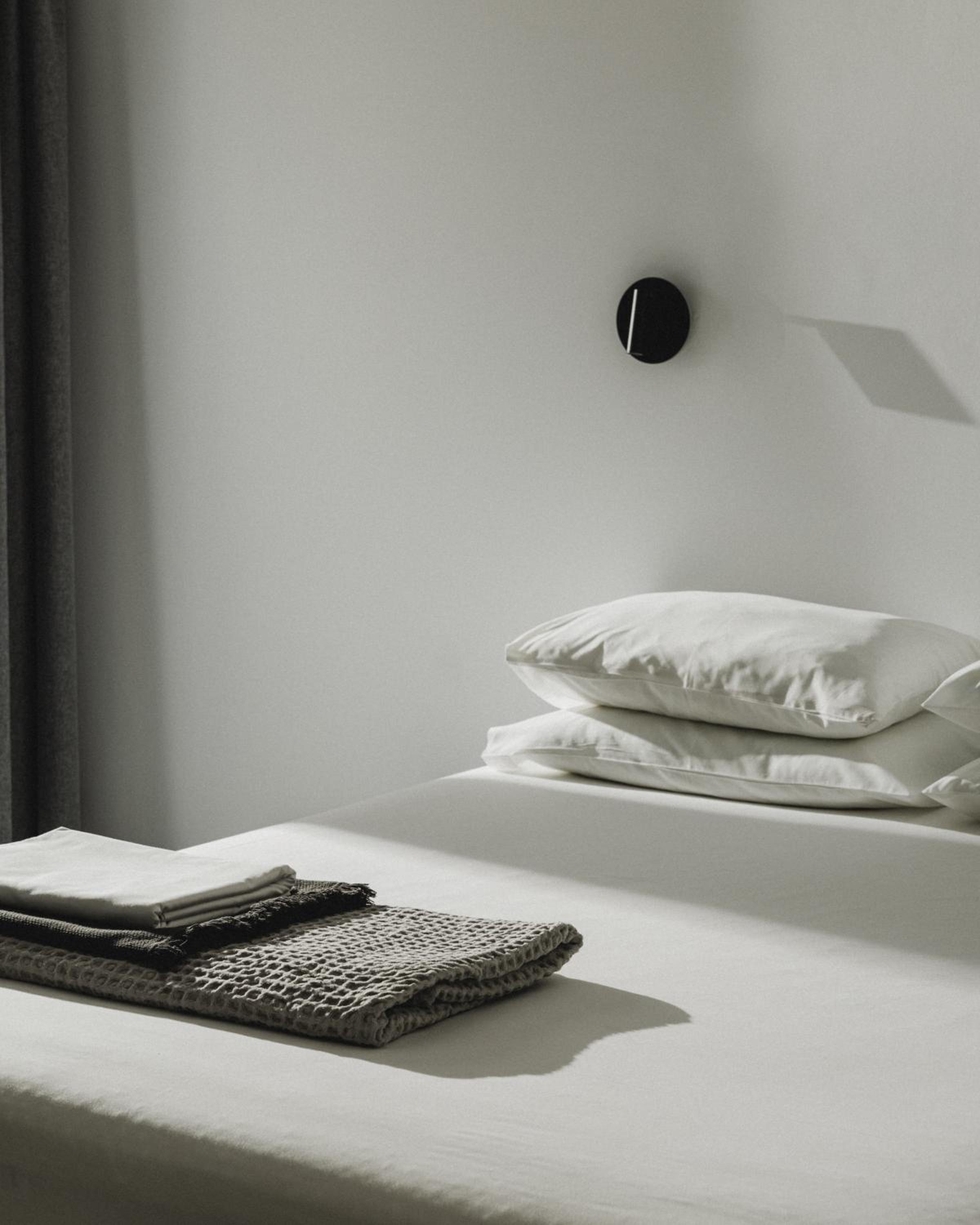 Deluxe King Room - Photo 5