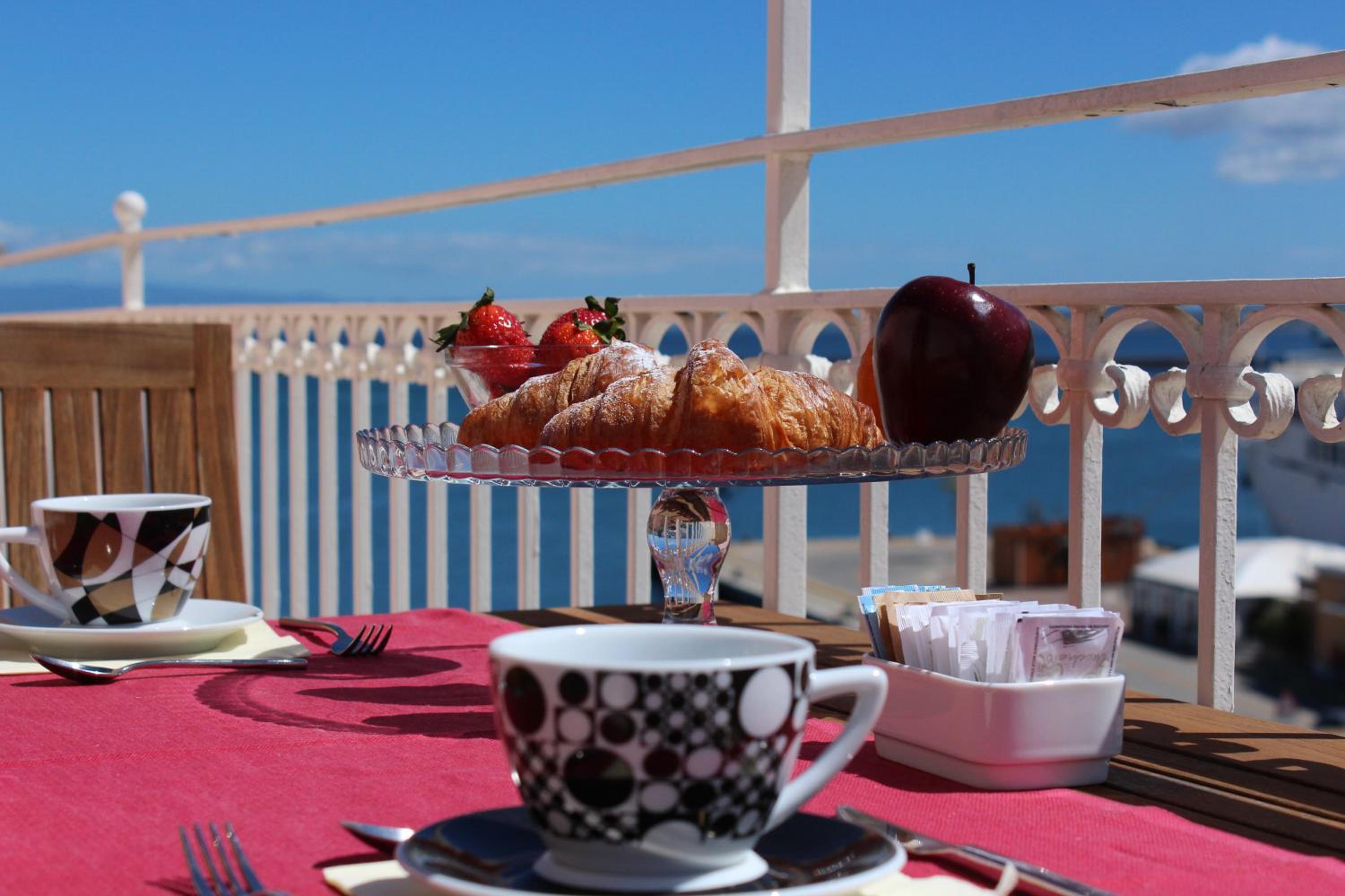 Suite with Terrace photo 3