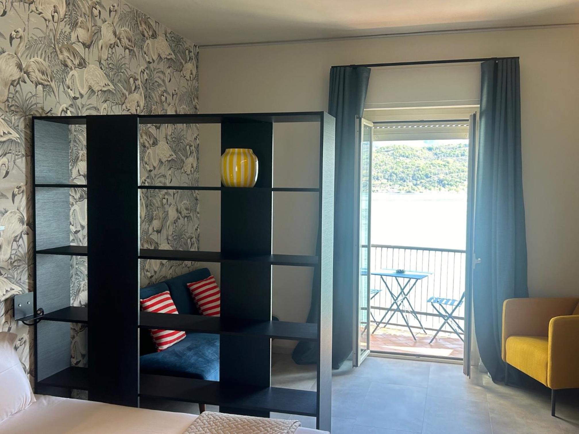 Quadruple Room with Lake View photo 3