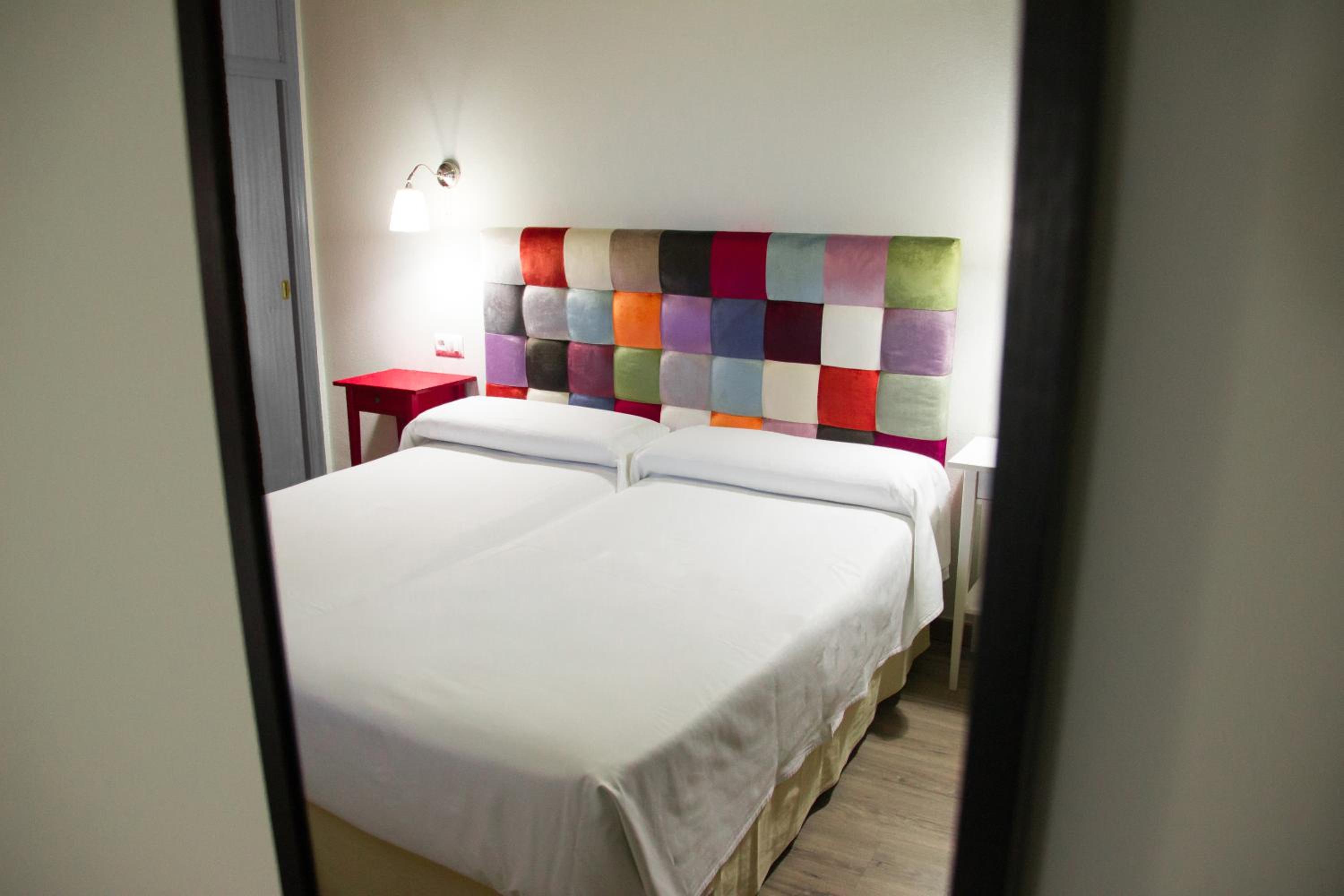 Double Room: 2 beds - Photo 9