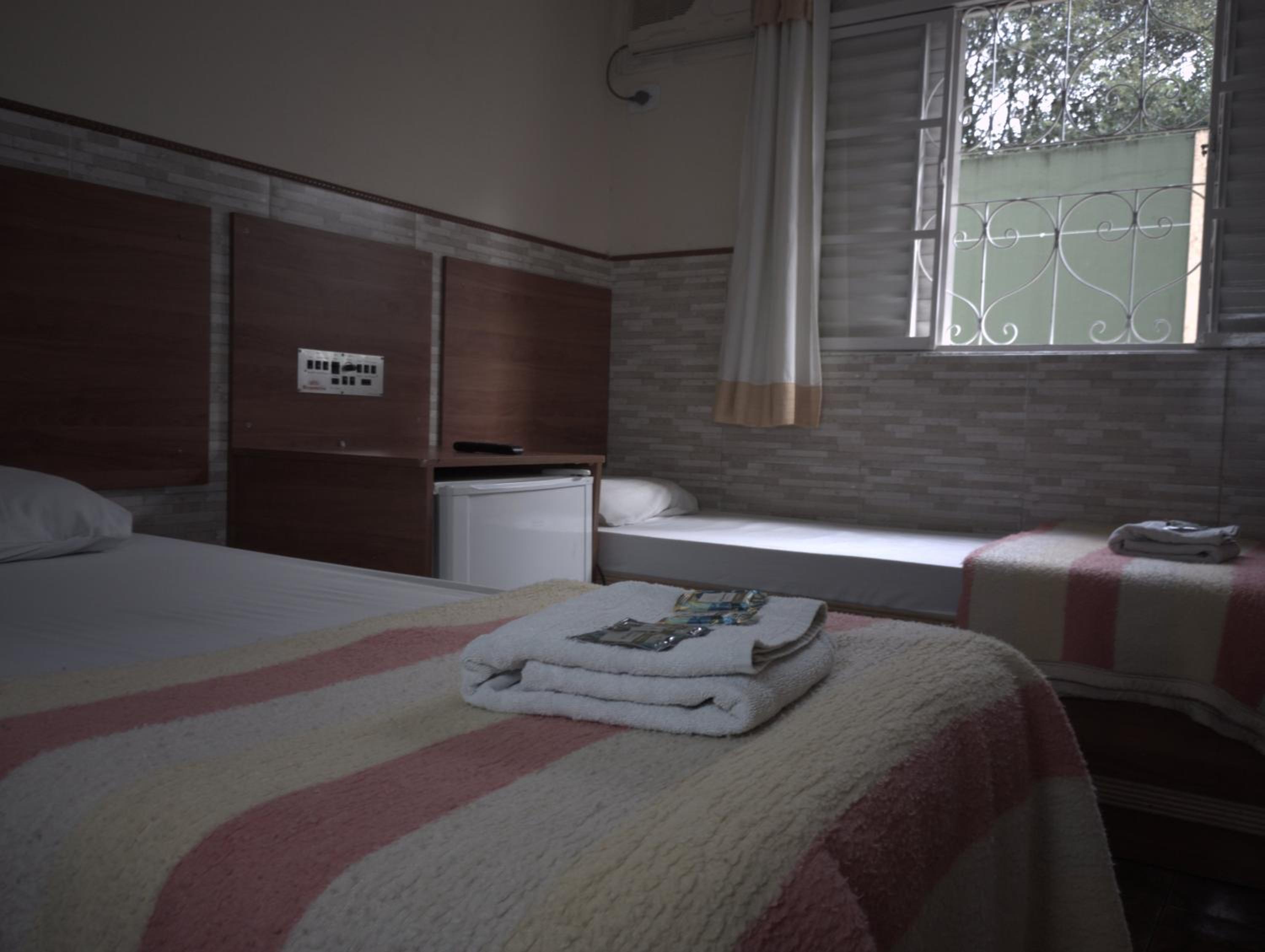 Standard Double Room - Photo 4