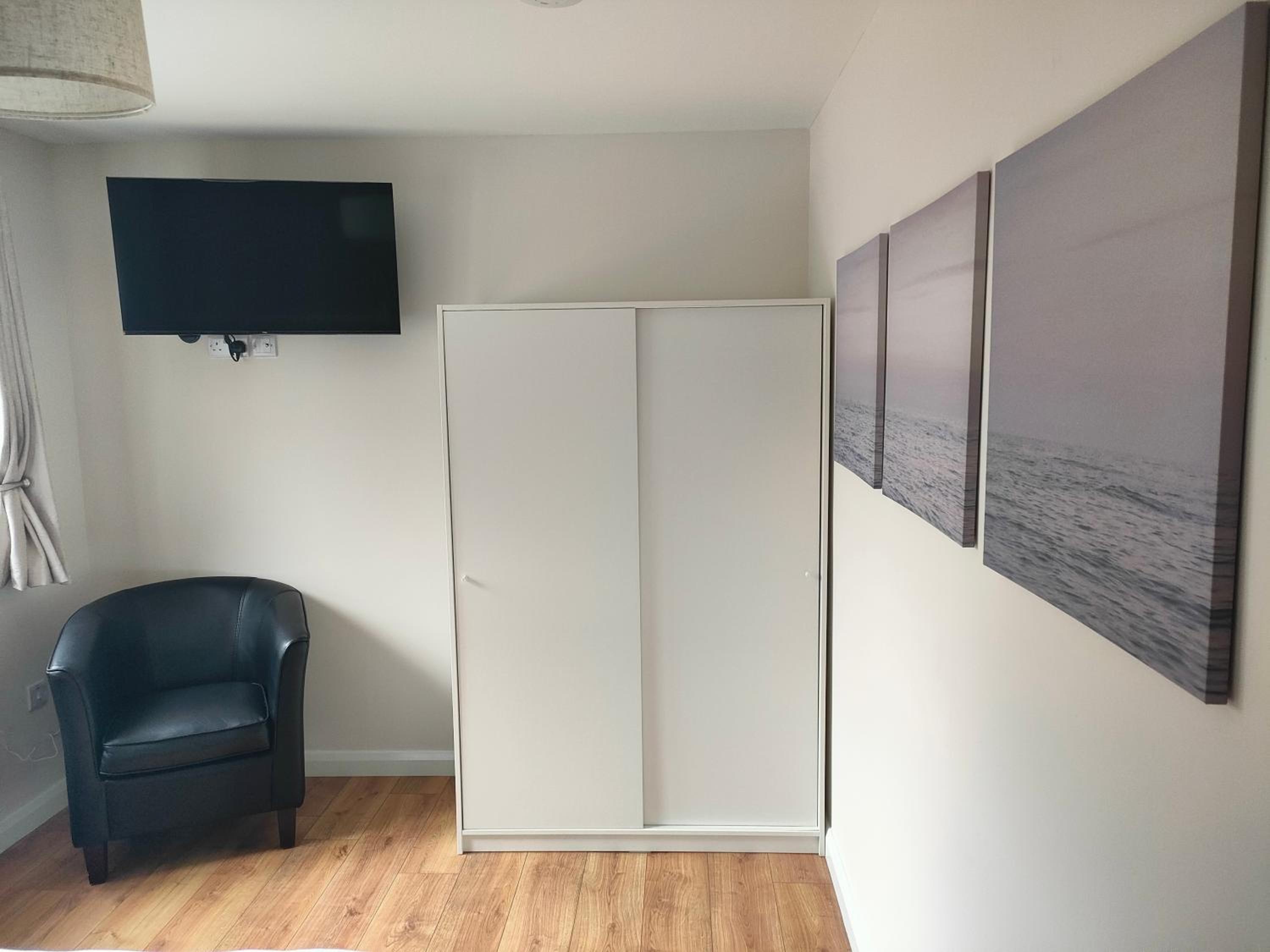 Apartment with Sea View - Photo 15