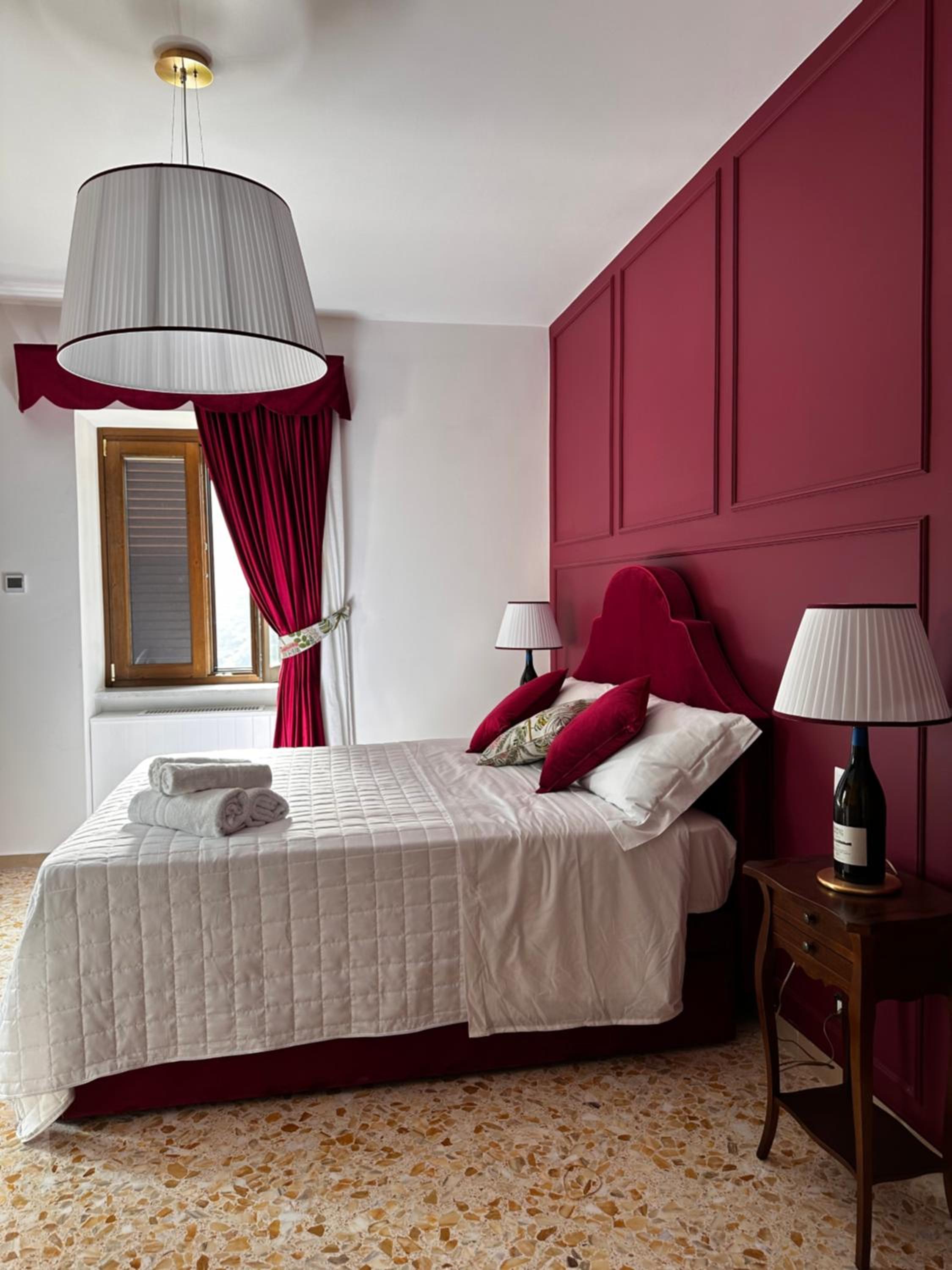 Large Double Room photo 3