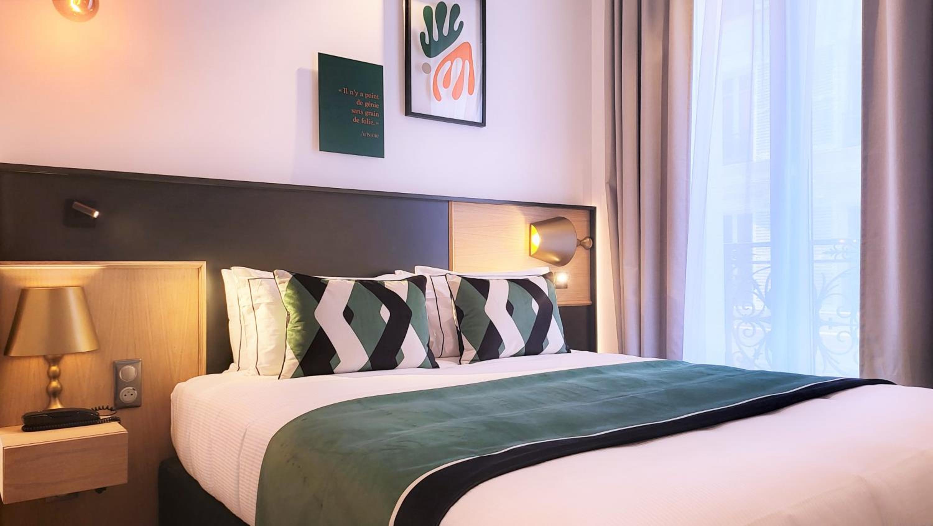 Double Room thumbnail 6