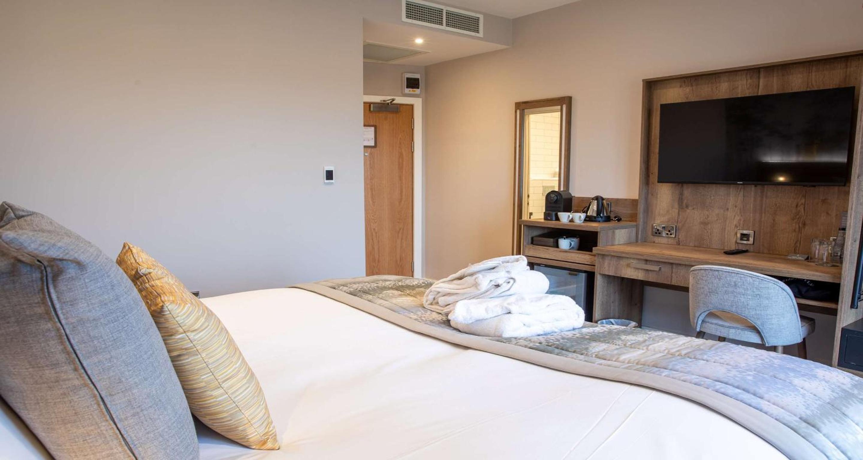 Executive King Room with Patio and Garden View - Non-Smoking - Photo 3