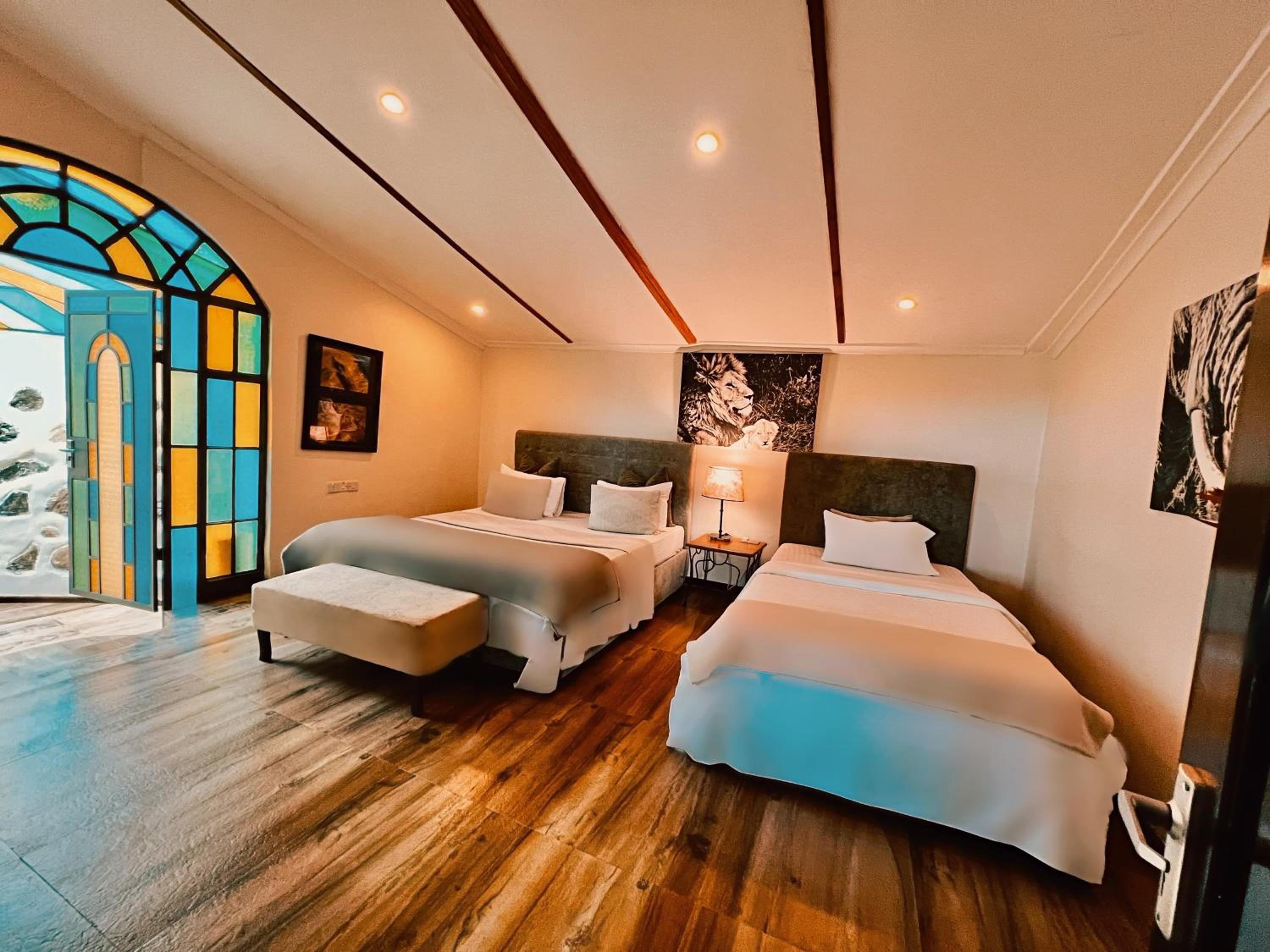 Family Bungalow - Photo 3