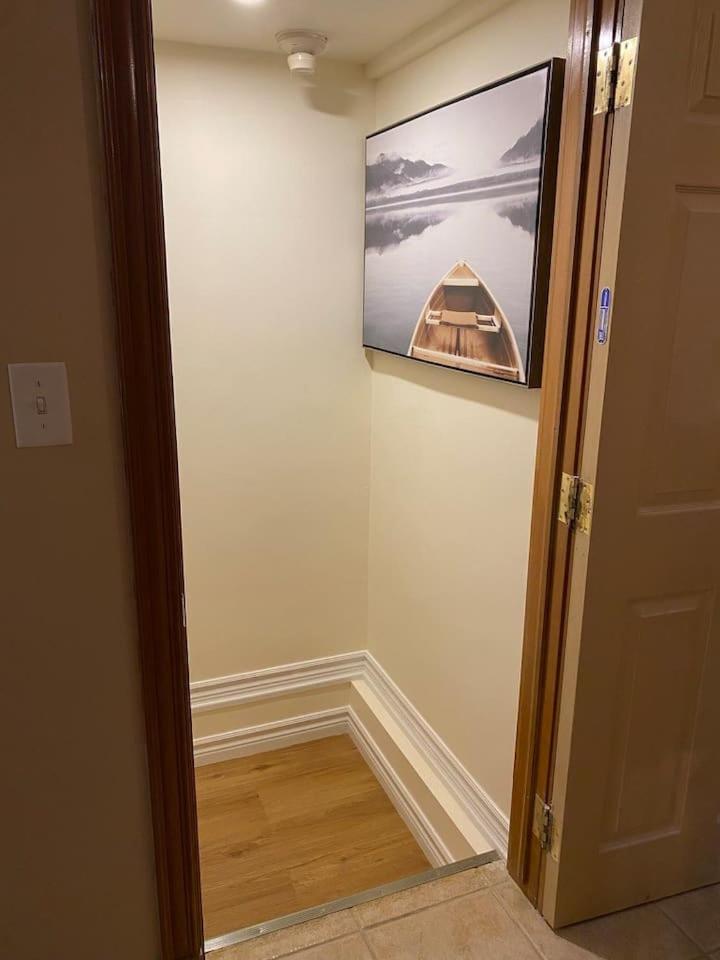 Family Room with Private Bathroom - Photo 7