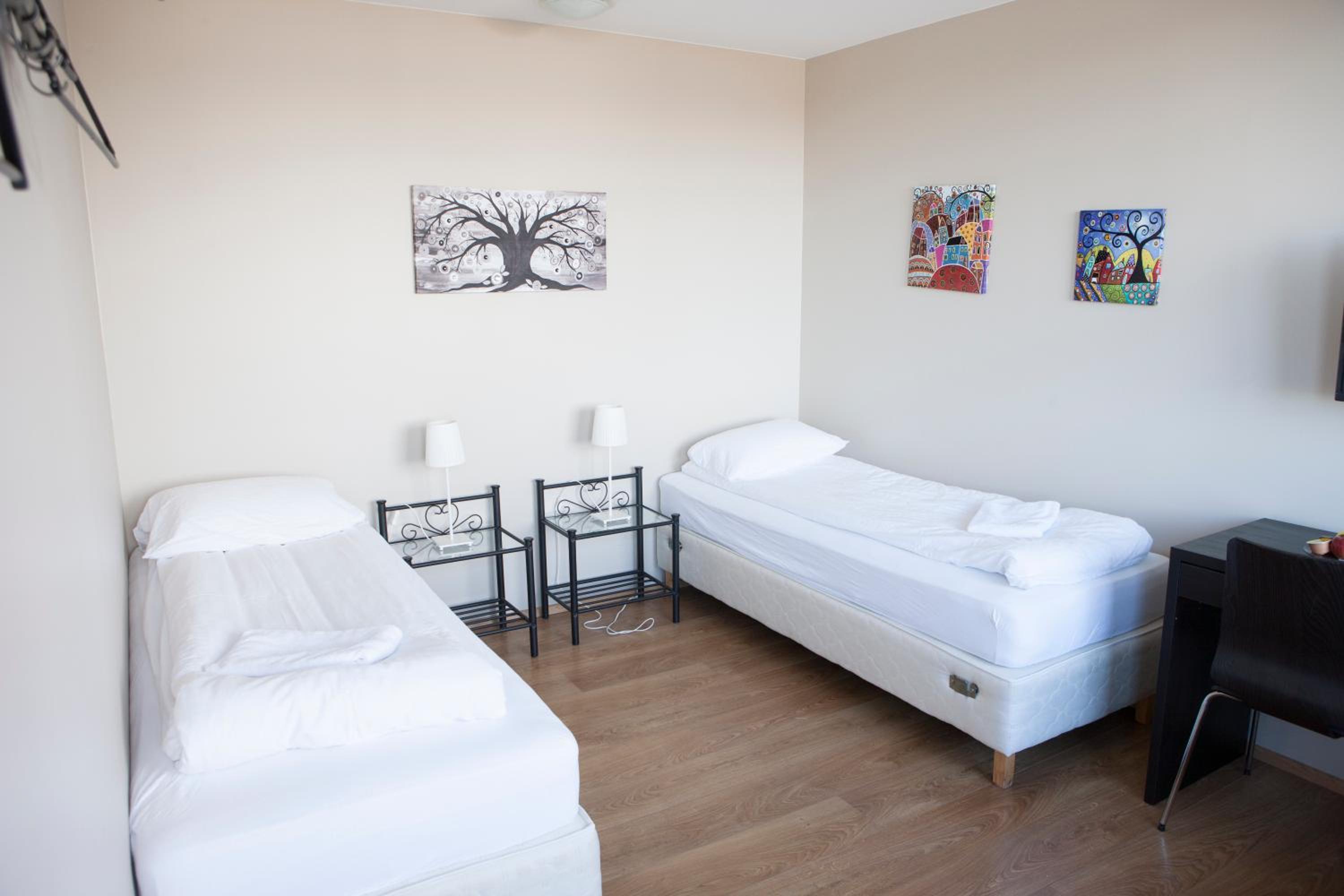 Double or Twin Room with Shared Bathroom photo 1