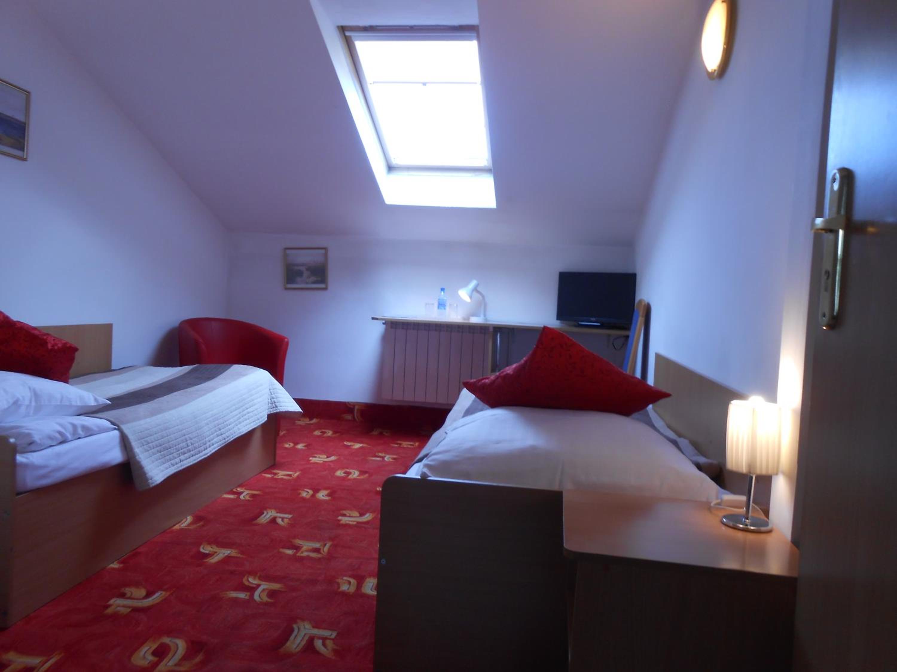 Standard Single Room
