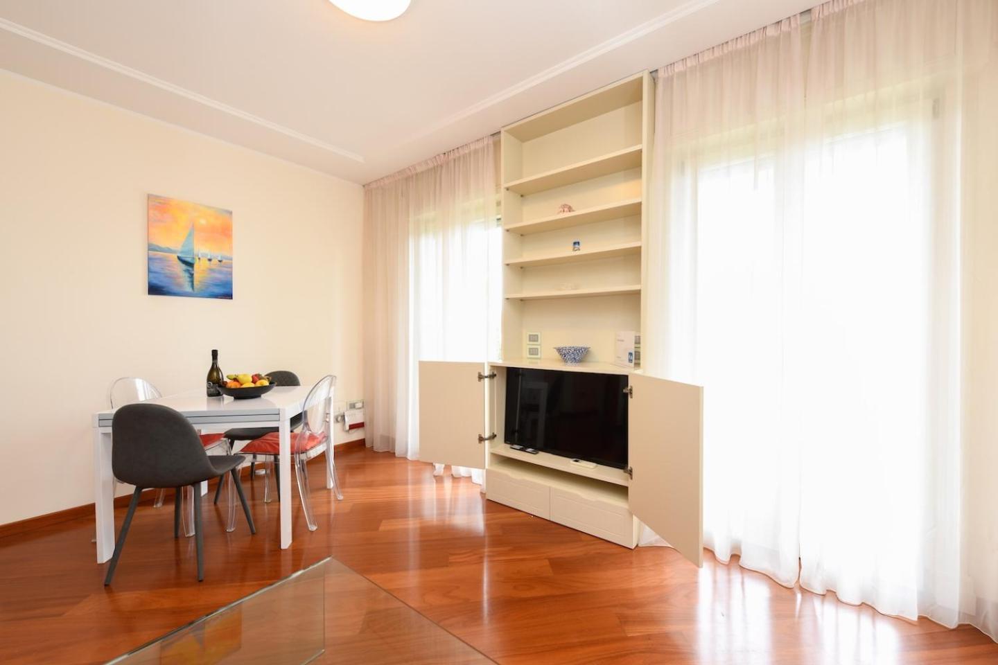 Two-Bedroom Apartment with Lake View