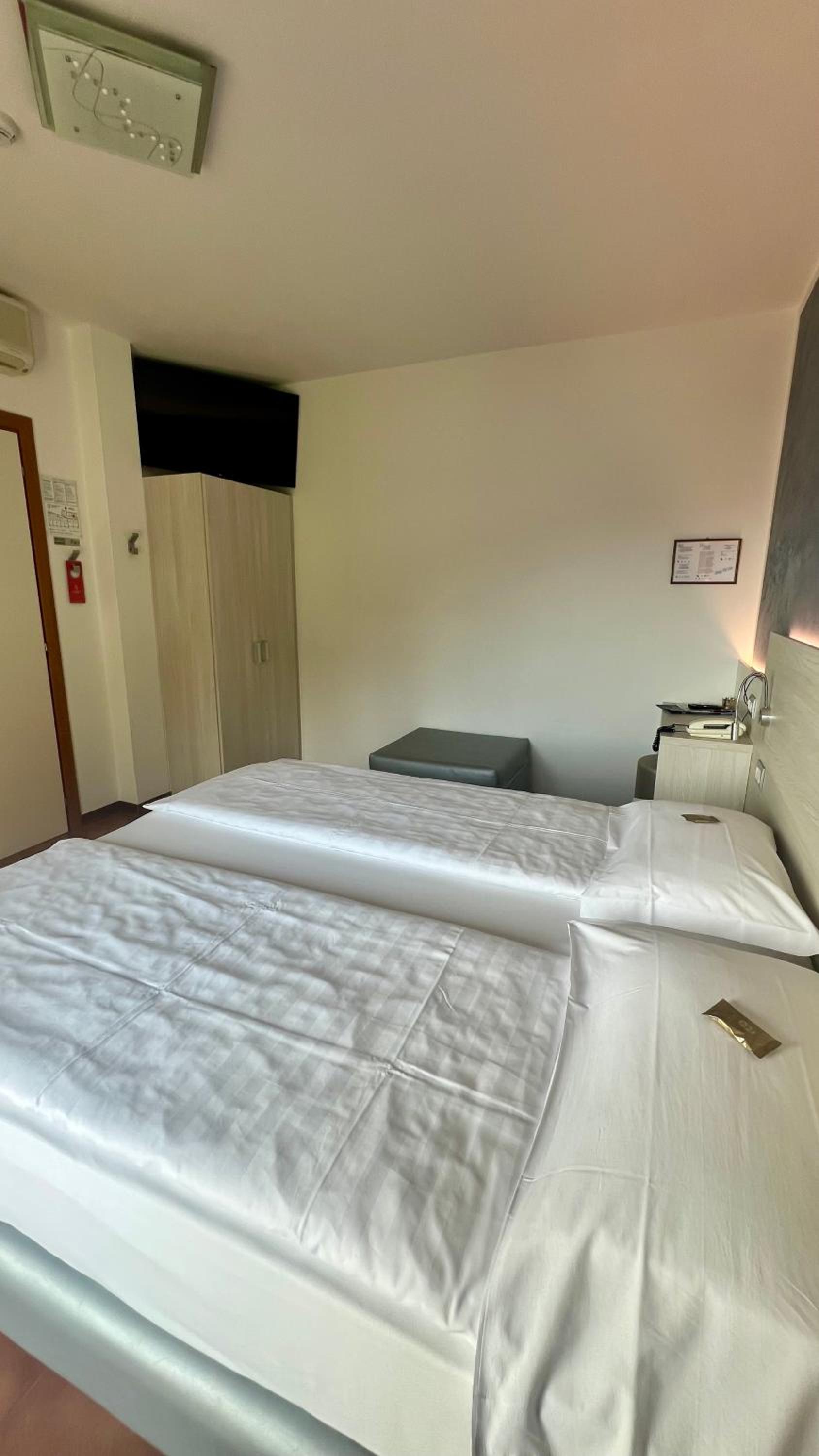 Double or Twin Room with Partial Lake View