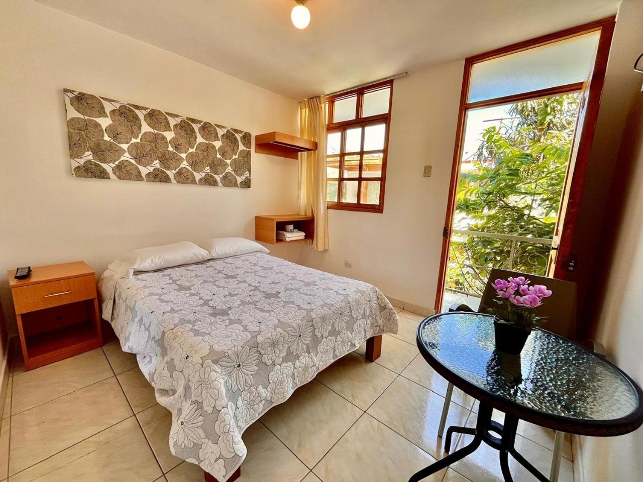 Economy Double Room photo 2